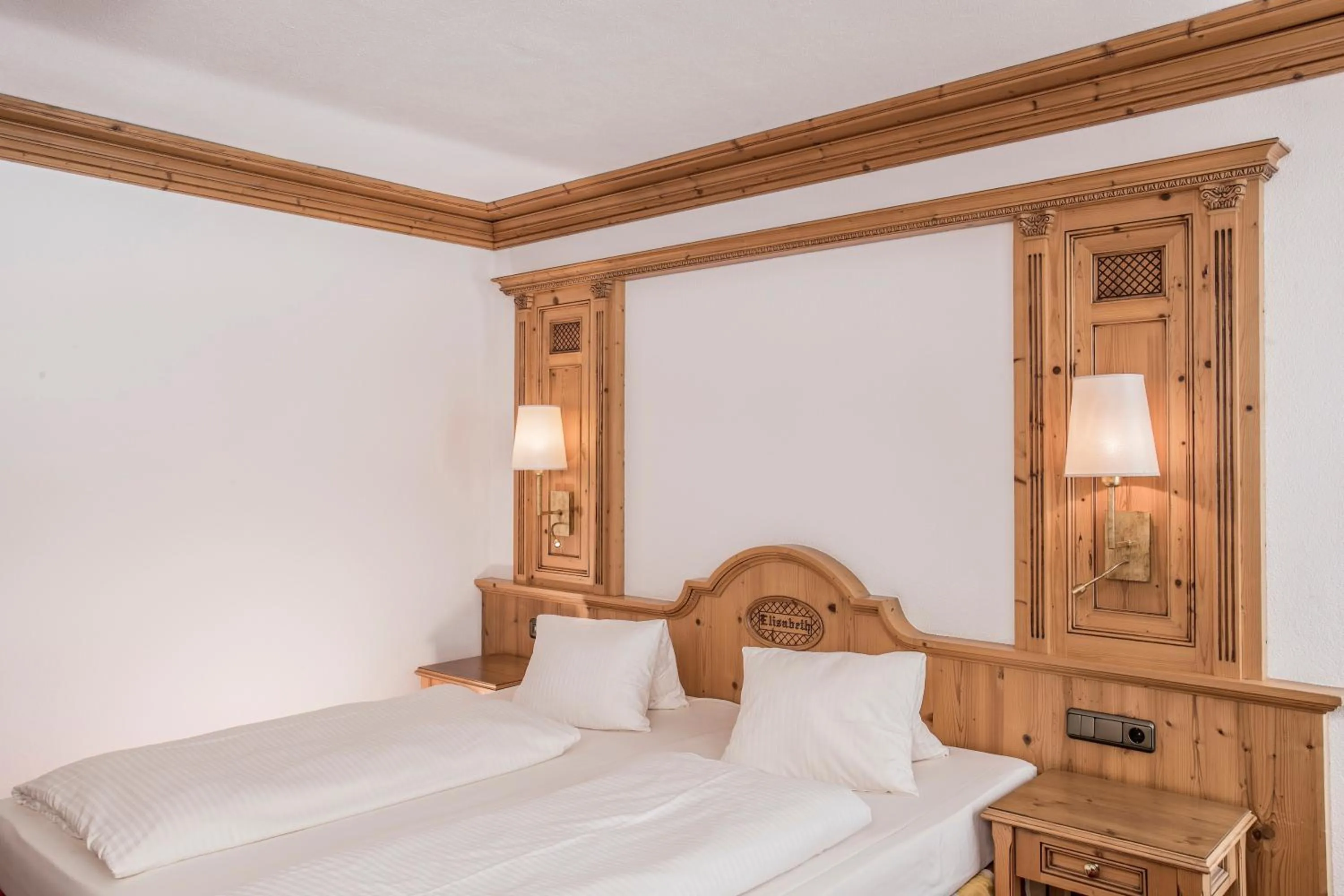 Bed in Hotel Elisabeth, 4 Sterne Superior