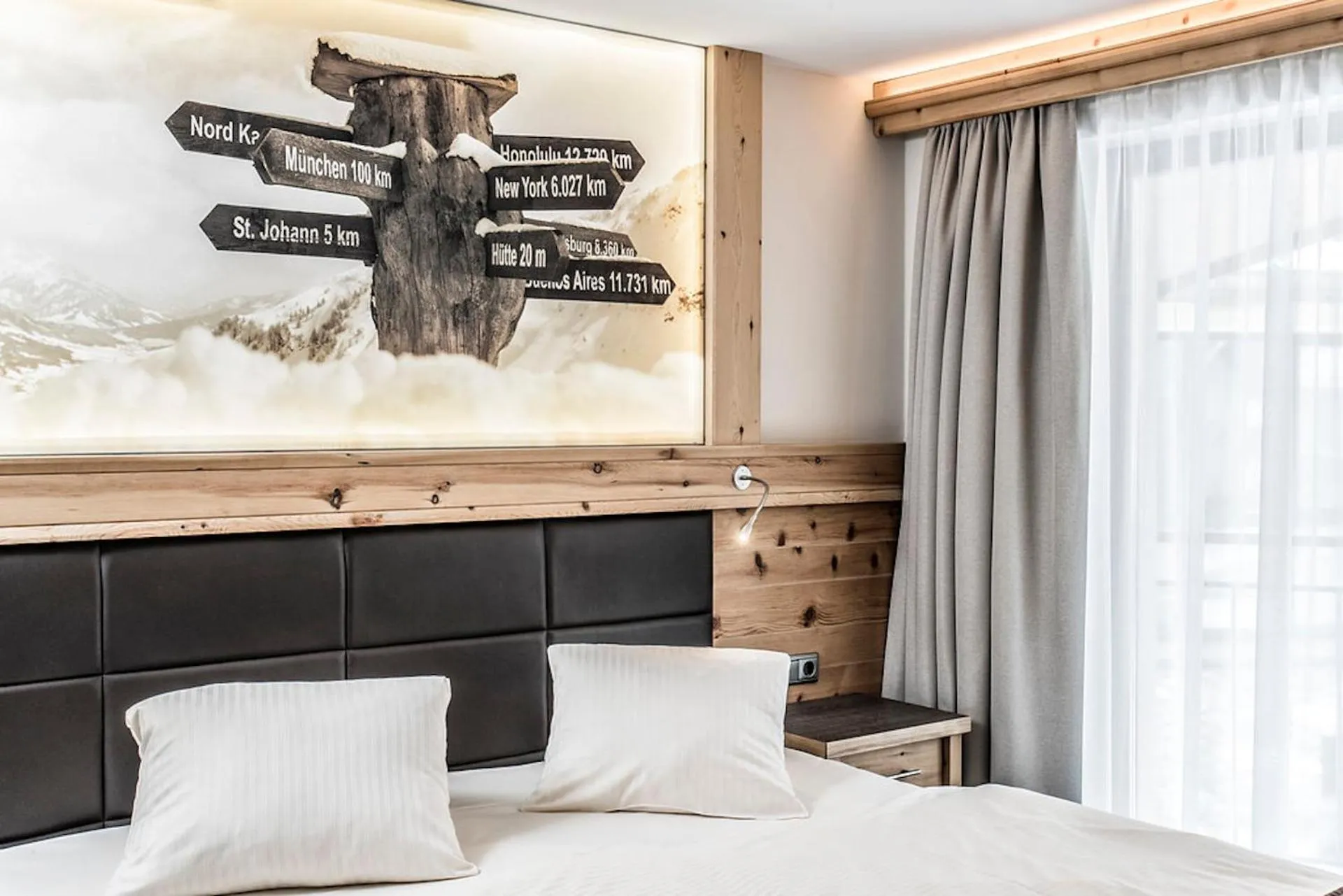 Photo of the whole room, Bed in Hotel Elisabeth, 4 Sterne Superior