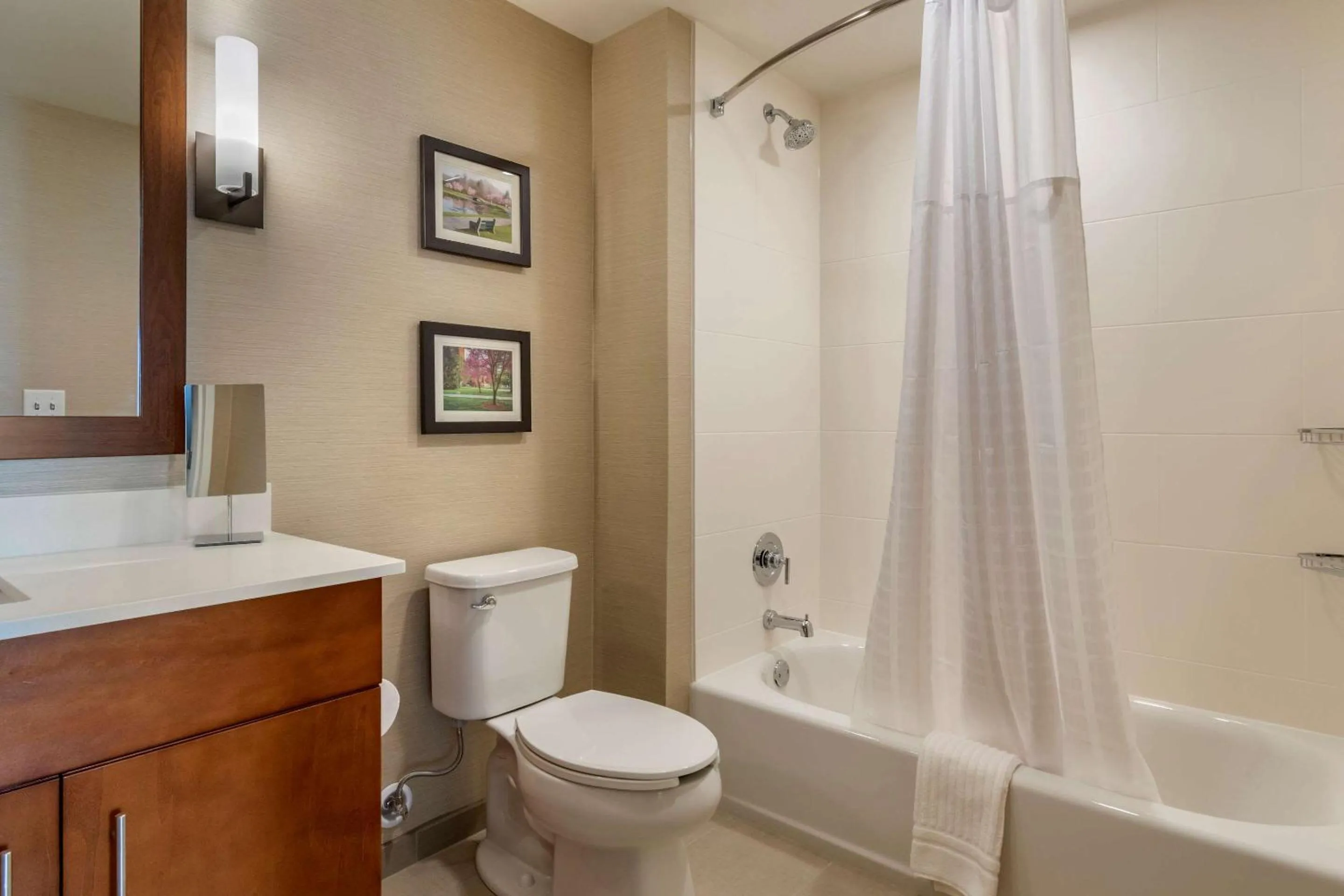 Bathroom in Comfort Suites Camp Hill-Harrisburg West
