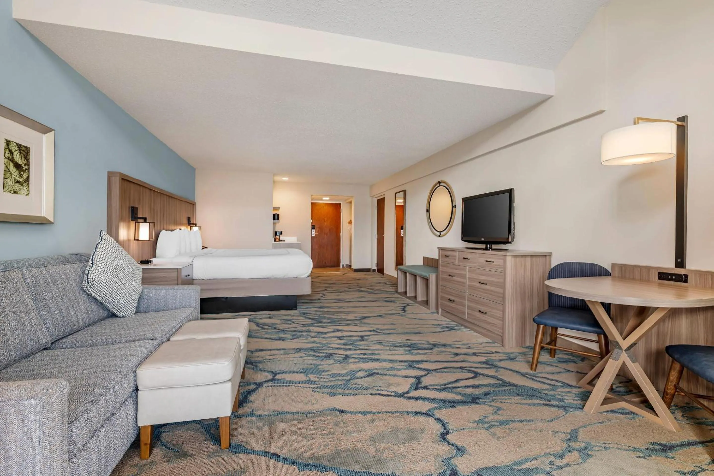 Bedroom, Bed in Heidel House Hotel and Conference Center, an Ascend Collection Hotel