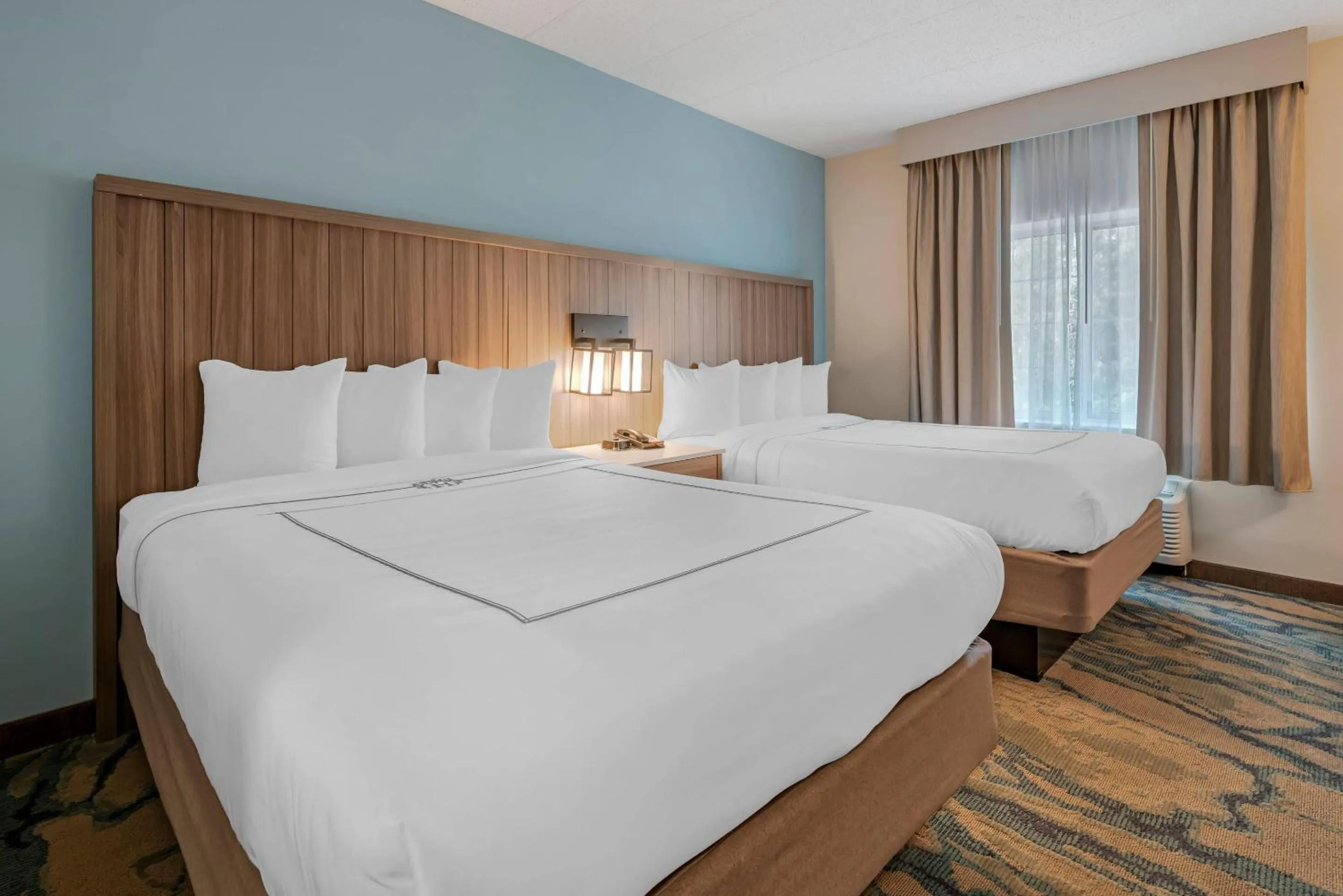 Bedroom, Bed in Heidel House Hotel and Conference Center, an Ascend Collection Hotel