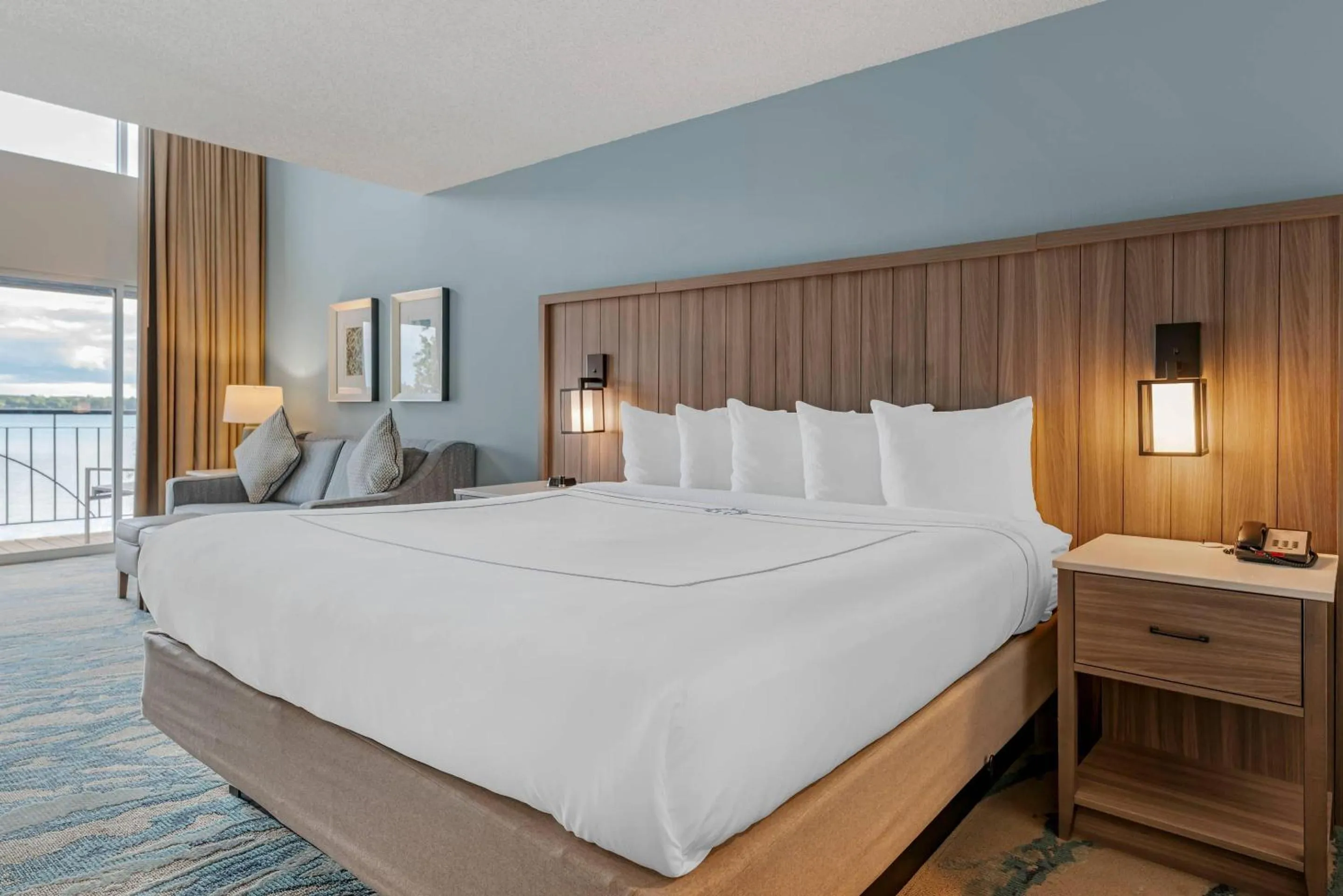 Bedroom, Bed in Heidel House Hotel and Conference Center, an Ascend Collection Hotel