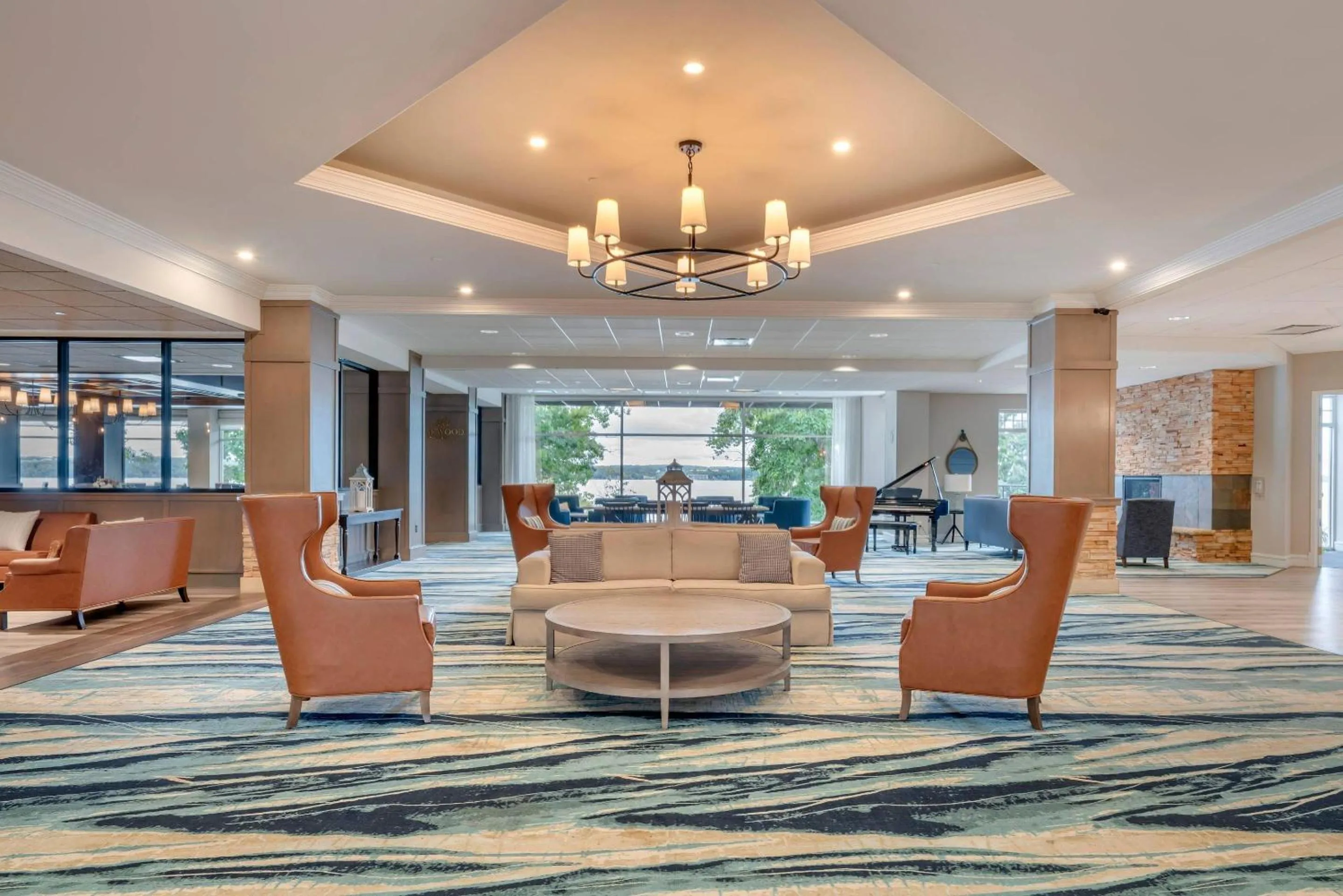 Lobby or reception in Heidel House Hotel and Conference Center, an Ascend Collection Hotel