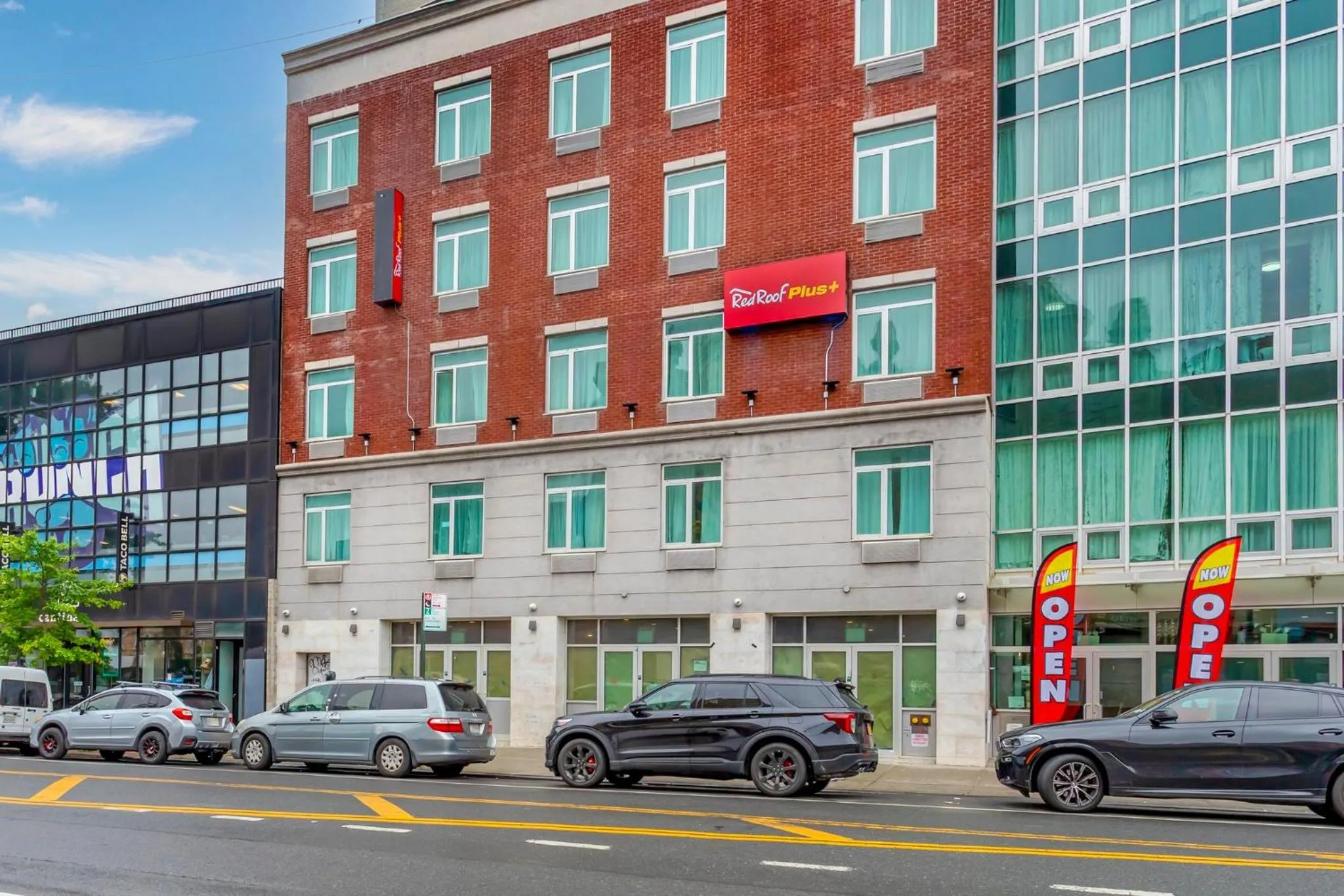 Property building in Red Roof PLUS Brooklyn - Flatbush Ave