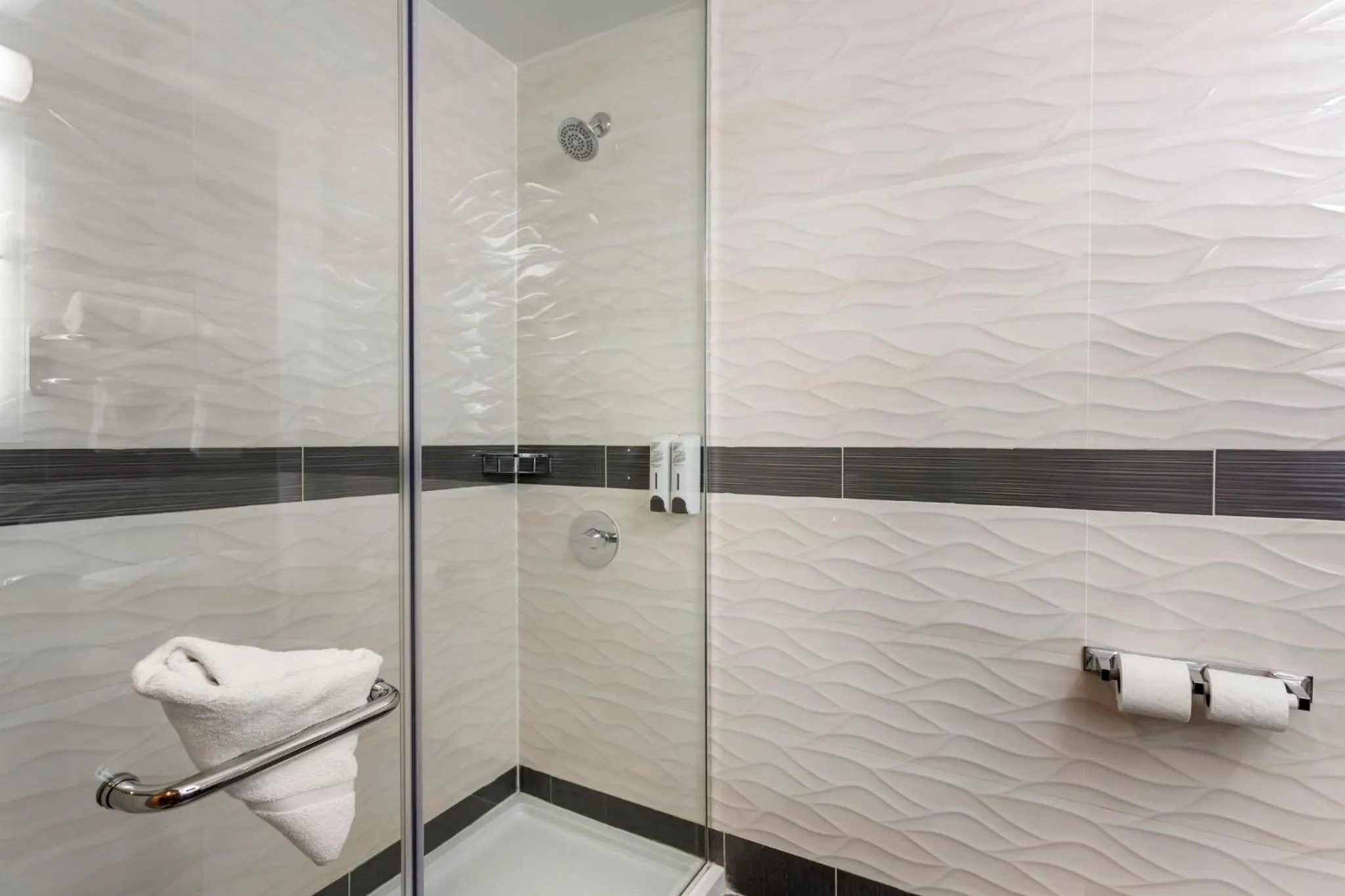 Shower in Red Roof PLUS Brooklyn - Flatbush Ave