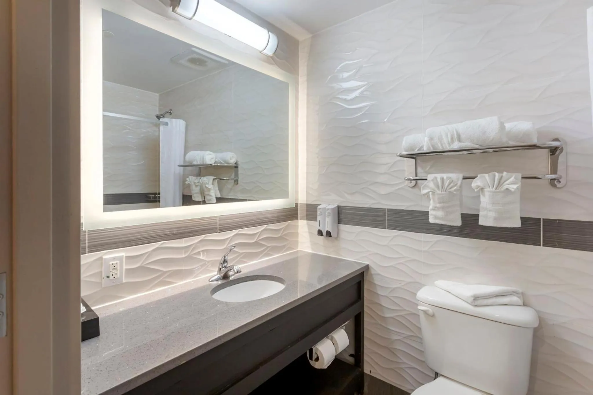 Bathroom in Red Roof PLUS Brooklyn - Flatbush Ave