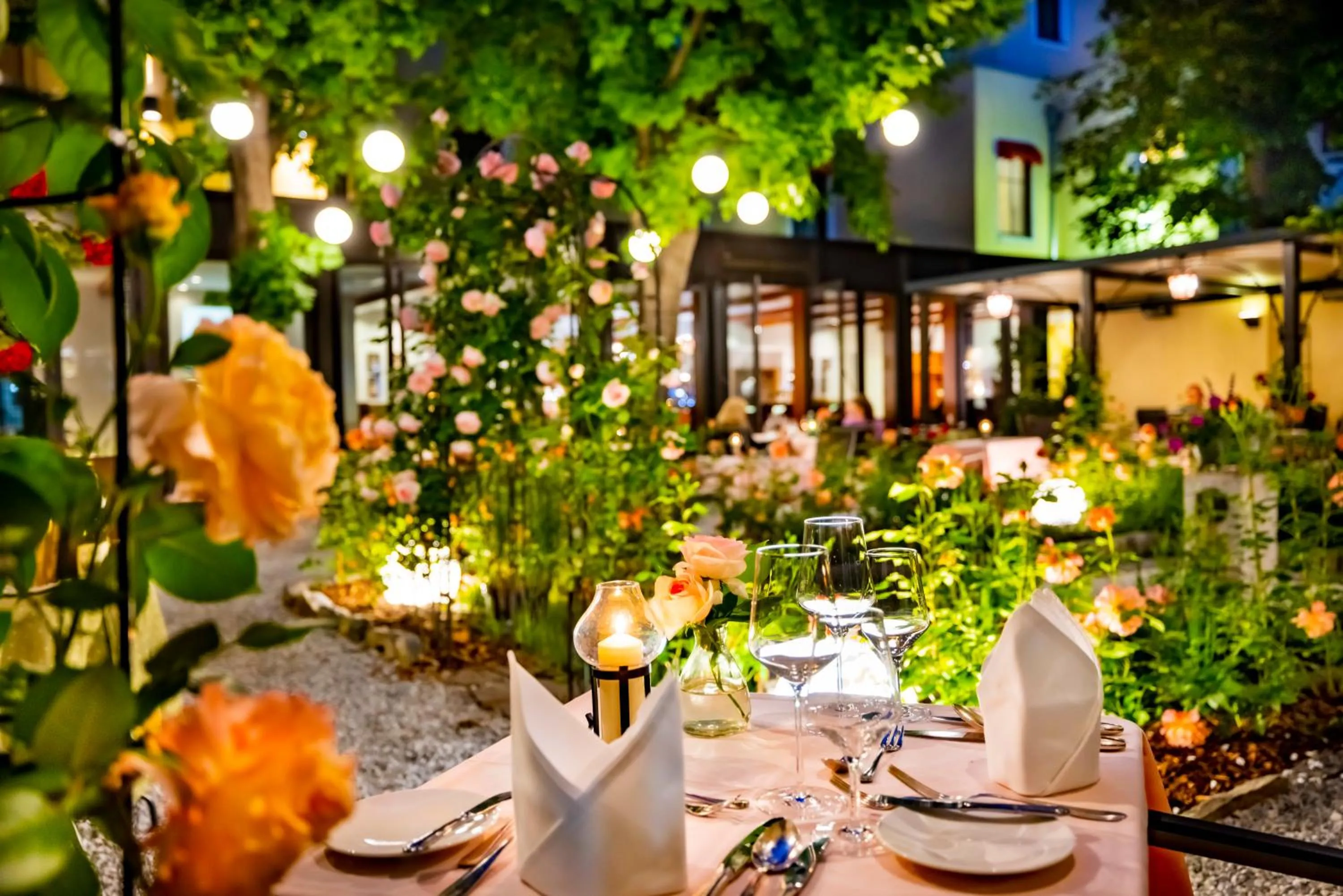 Restaurant/places to eat in Parkhotel Graz - Traditional Luxury