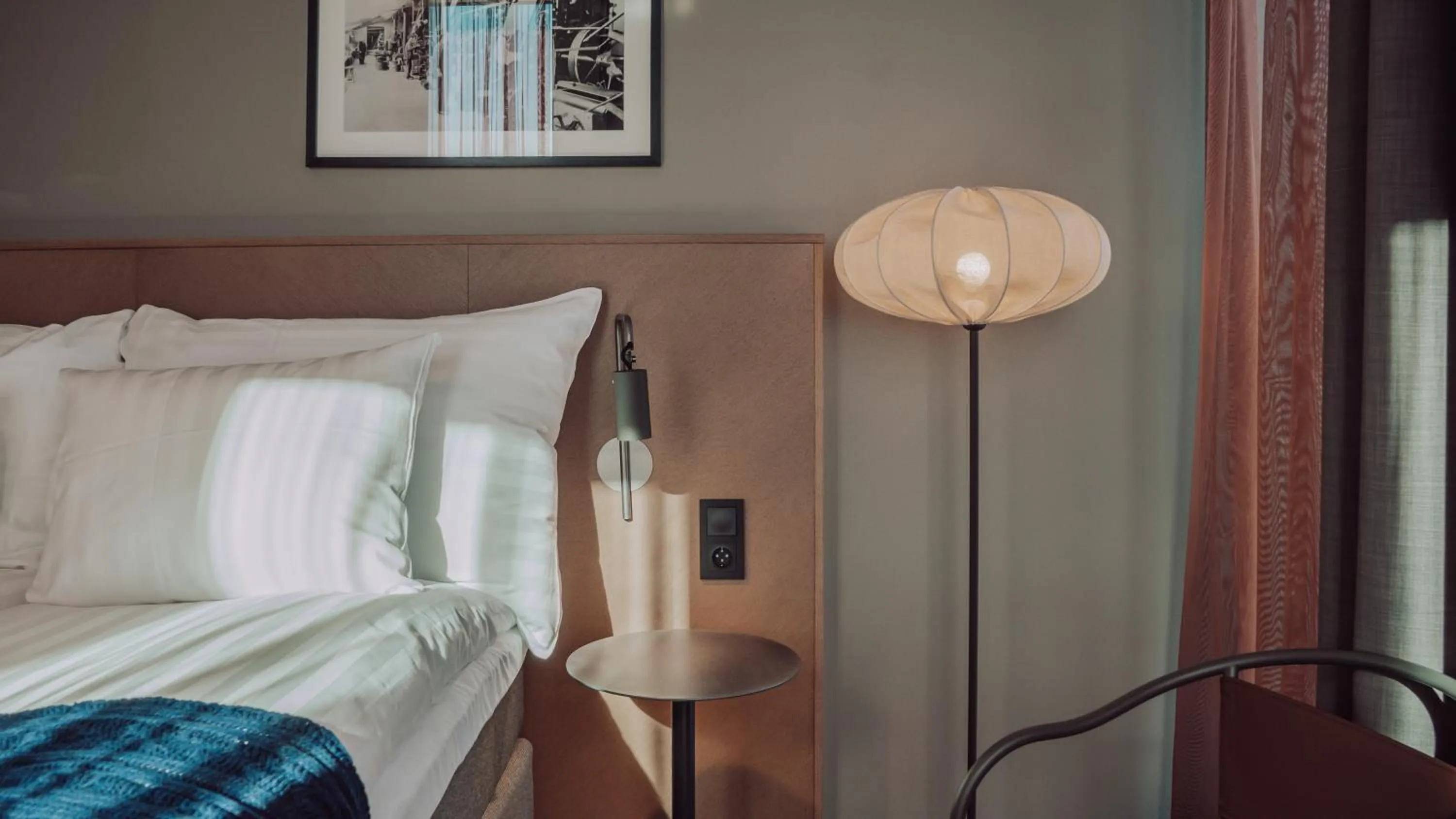 Bedroom, Bed in Quality Hotel The Weaver