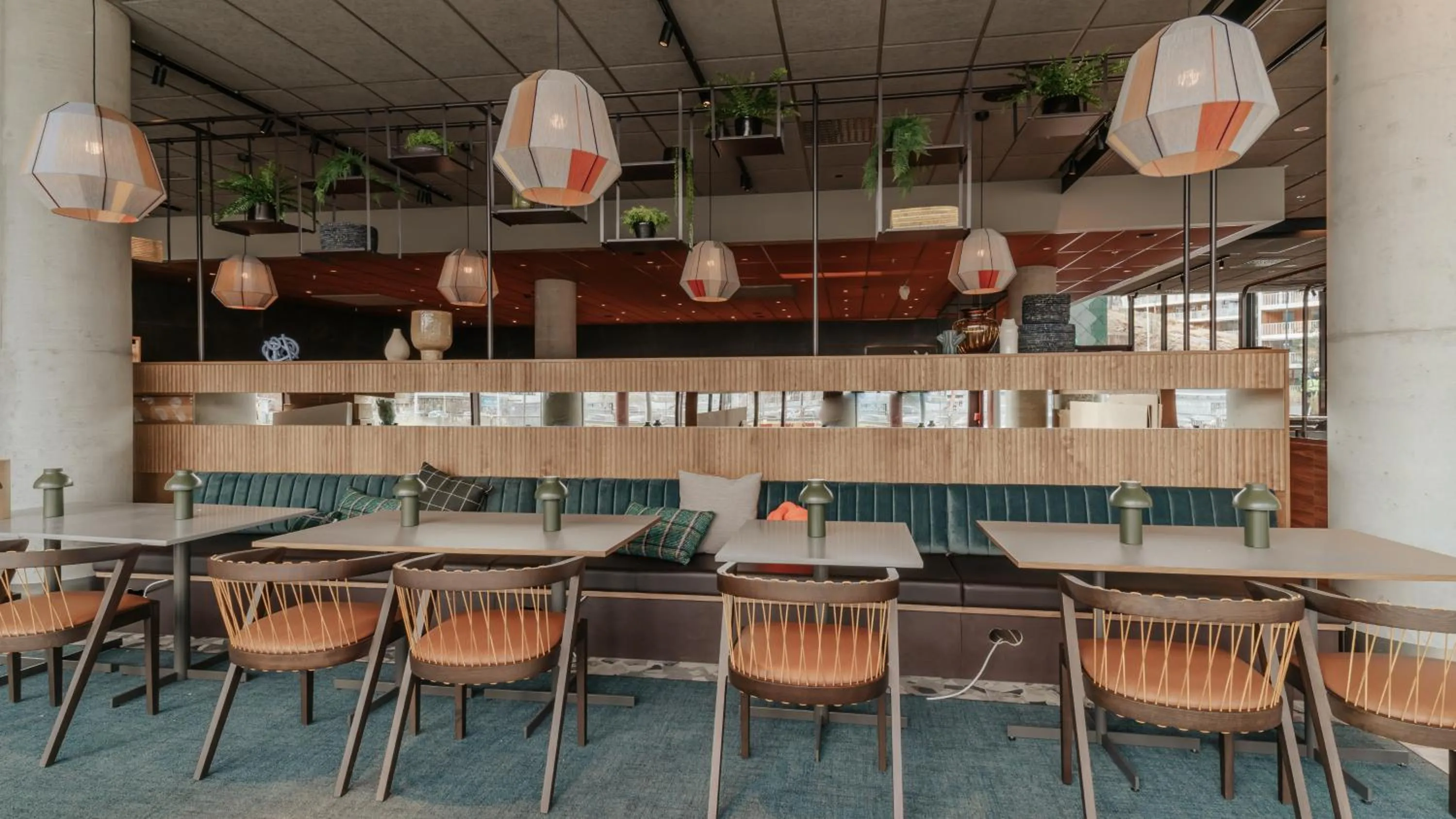 Restaurant/places to eat in Quality Hotel The Weaver