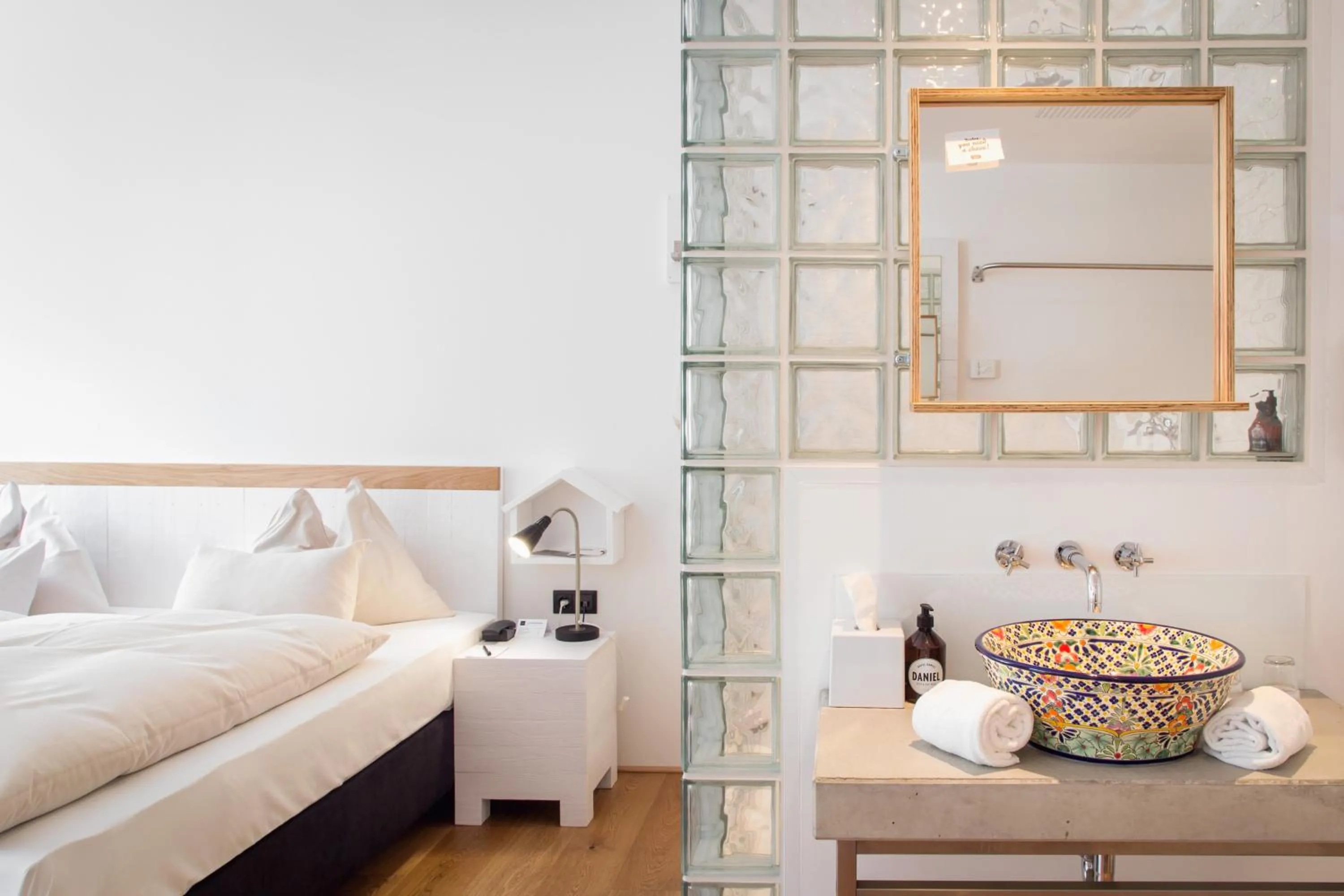 Bed in Grand Hôtel Wiesler - Centre of Graz