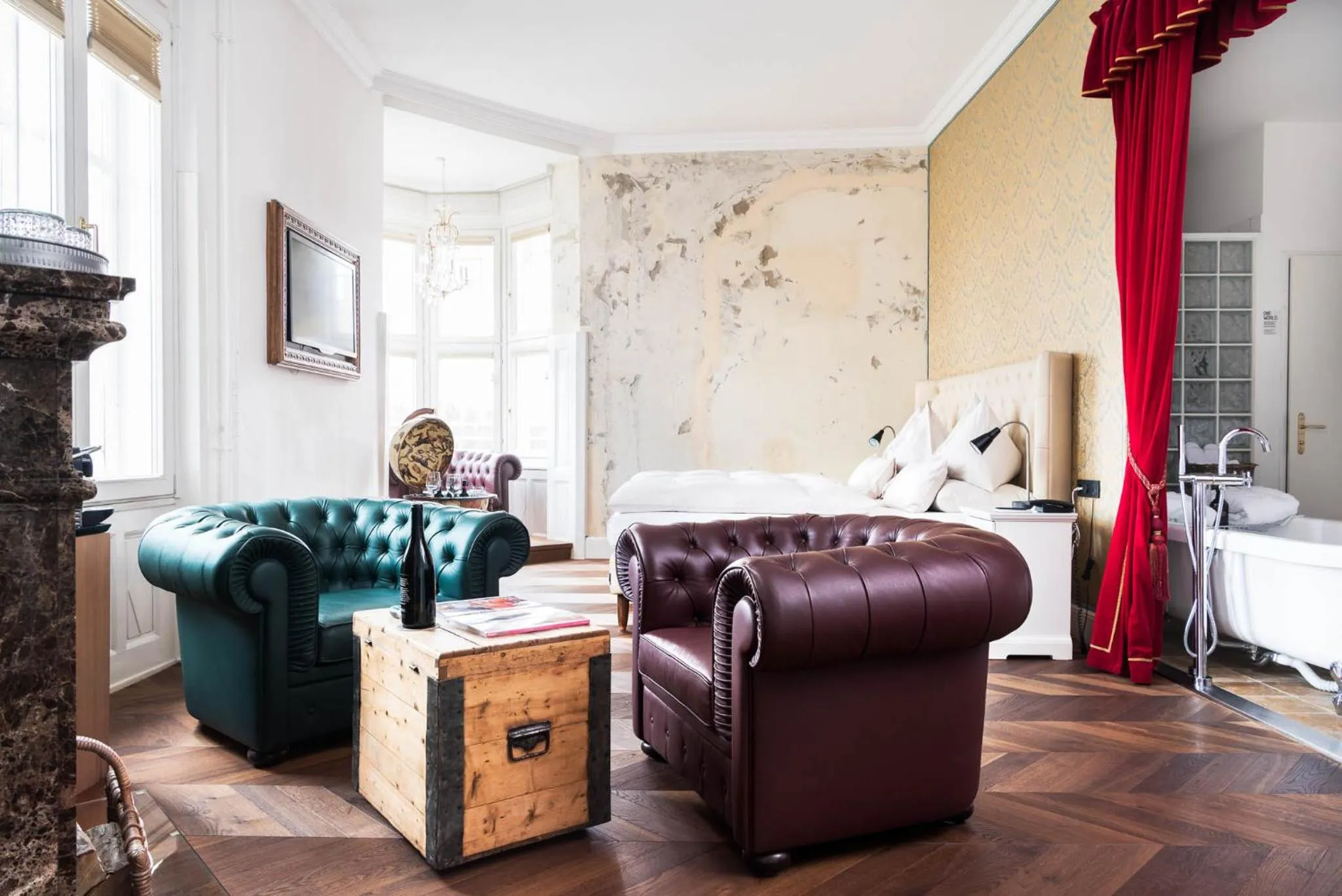 Bed in Grand Hôtel Wiesler - Centre of Graz