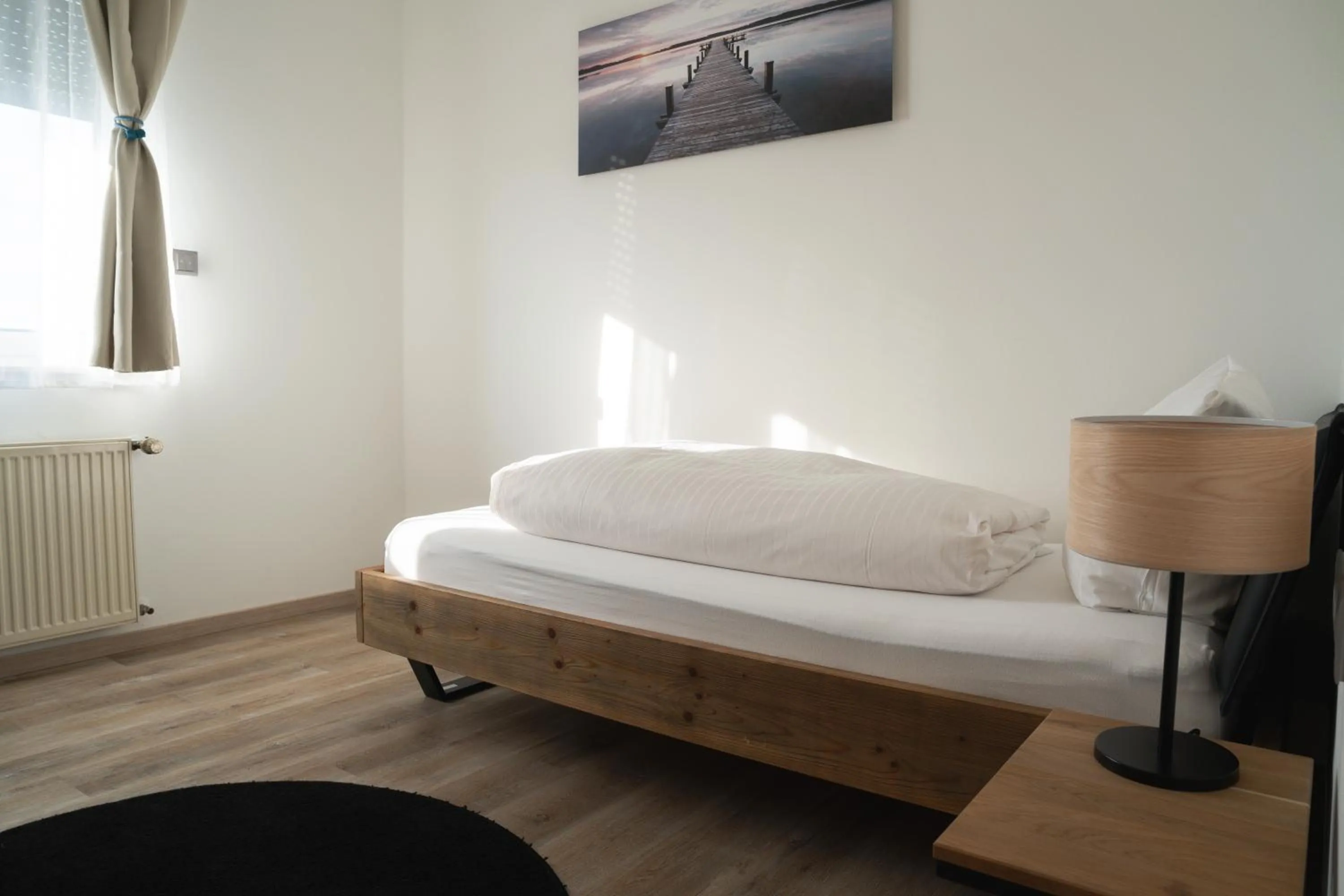 Photo of the whole room, Bed in E&D Hotel Rodgau