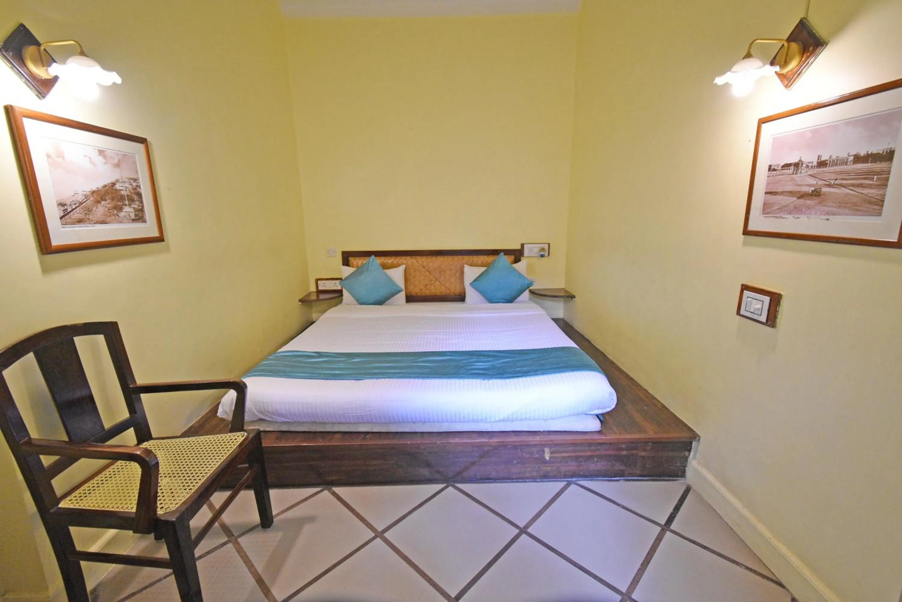 Bedroom, Bed in Hotel Villa Des Gouverneurs