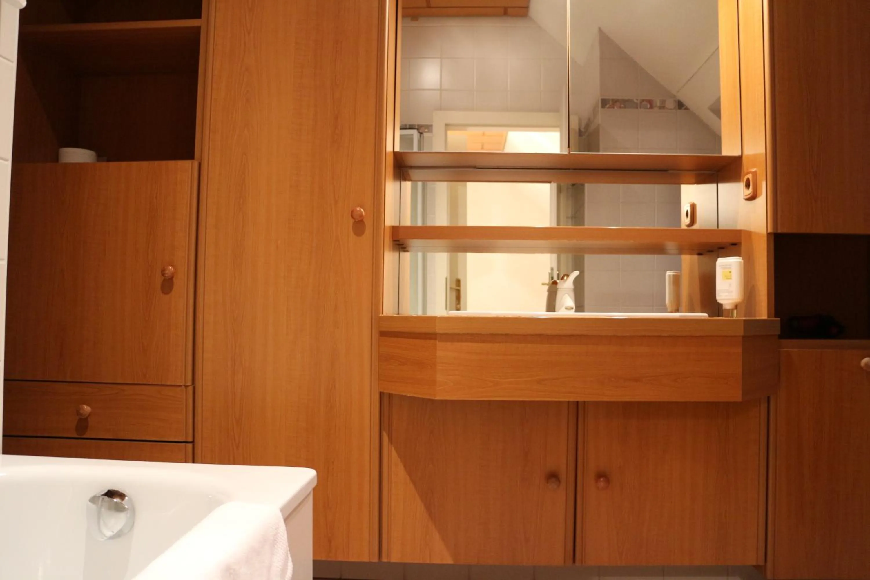 Bathroom in Suite Hotel 200m zum Prater