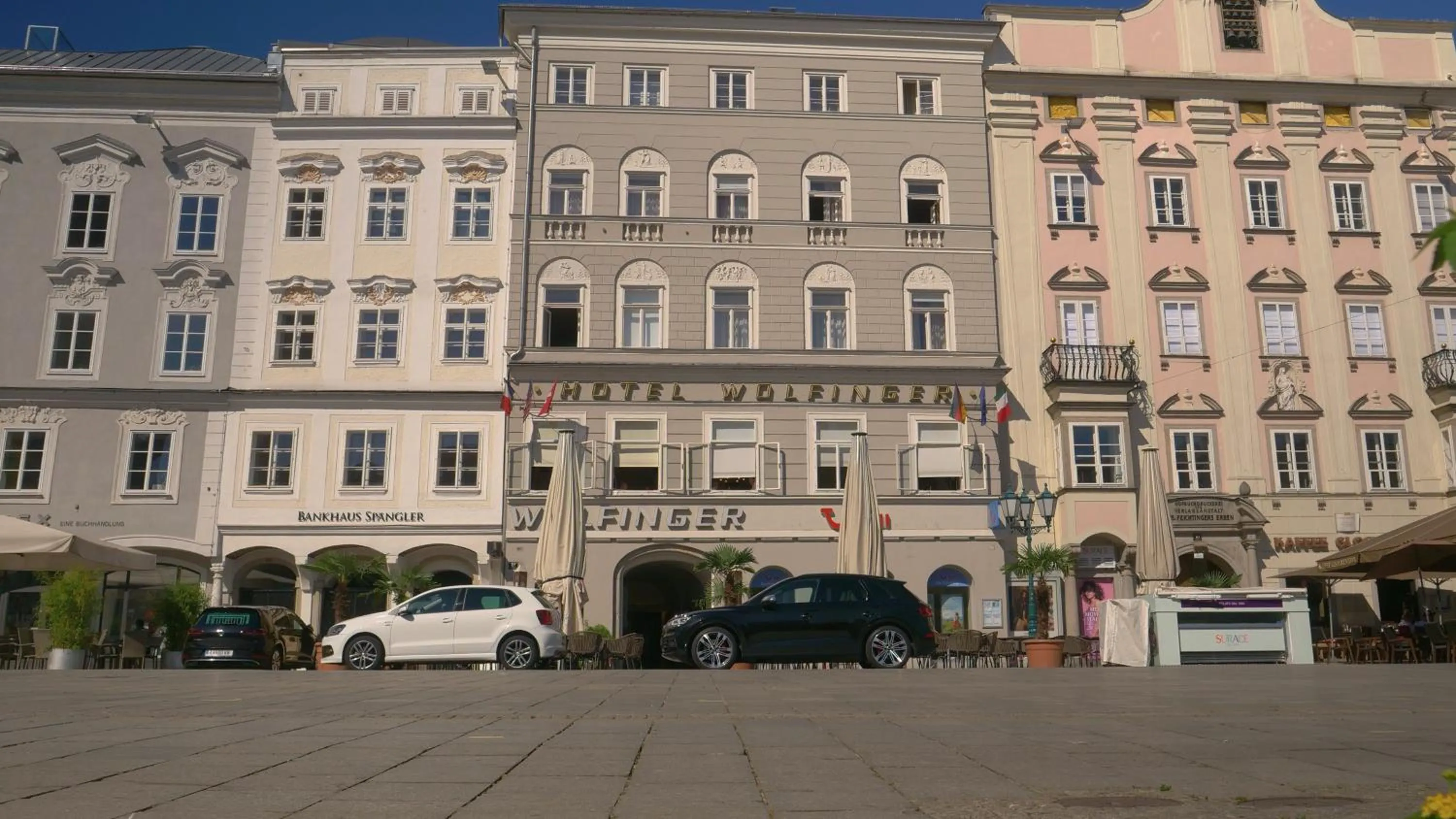 Property building in Austria Classic Hotel Wolfinger - Hauptplatz