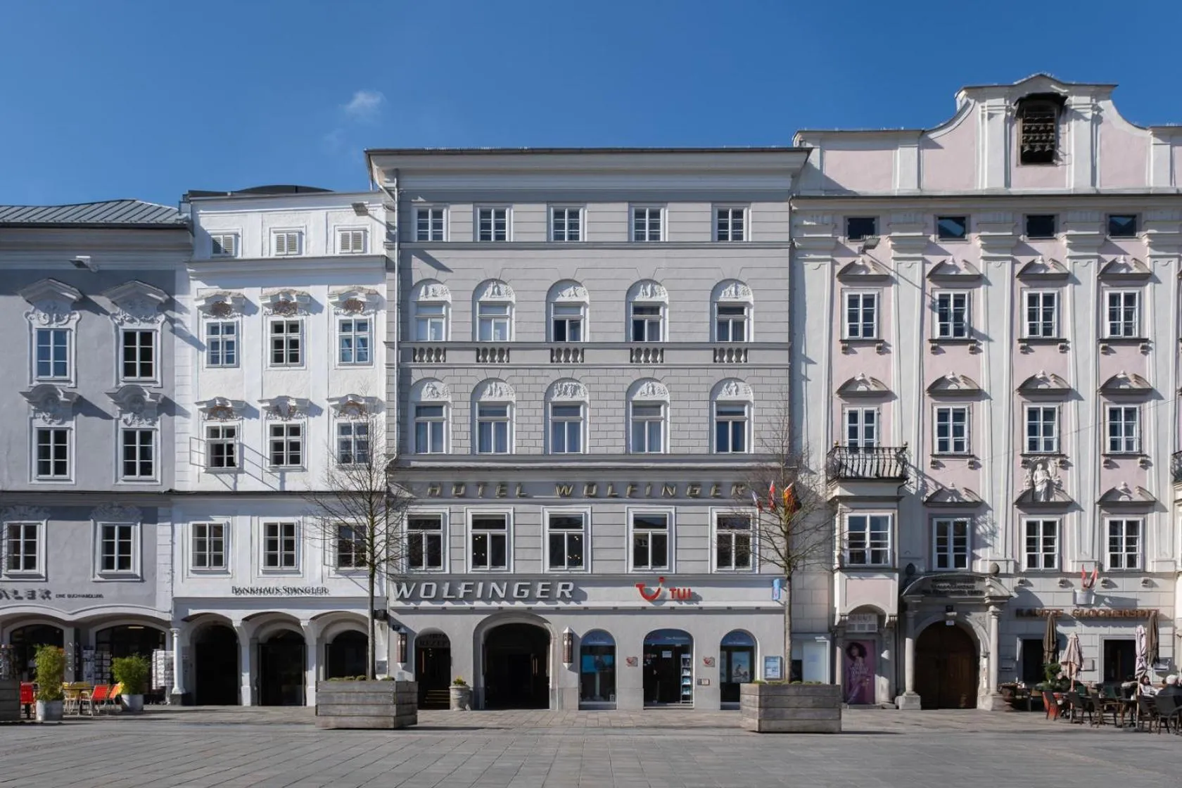 Property building in Austria Classic Hotel Wolfinger - Hauptplatz