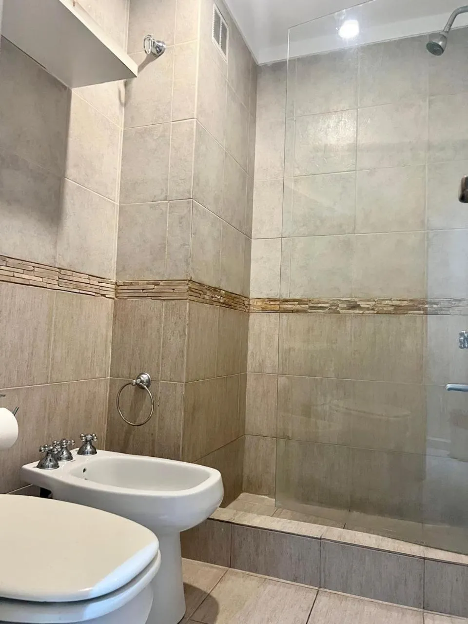 Shower in Arenales Suites