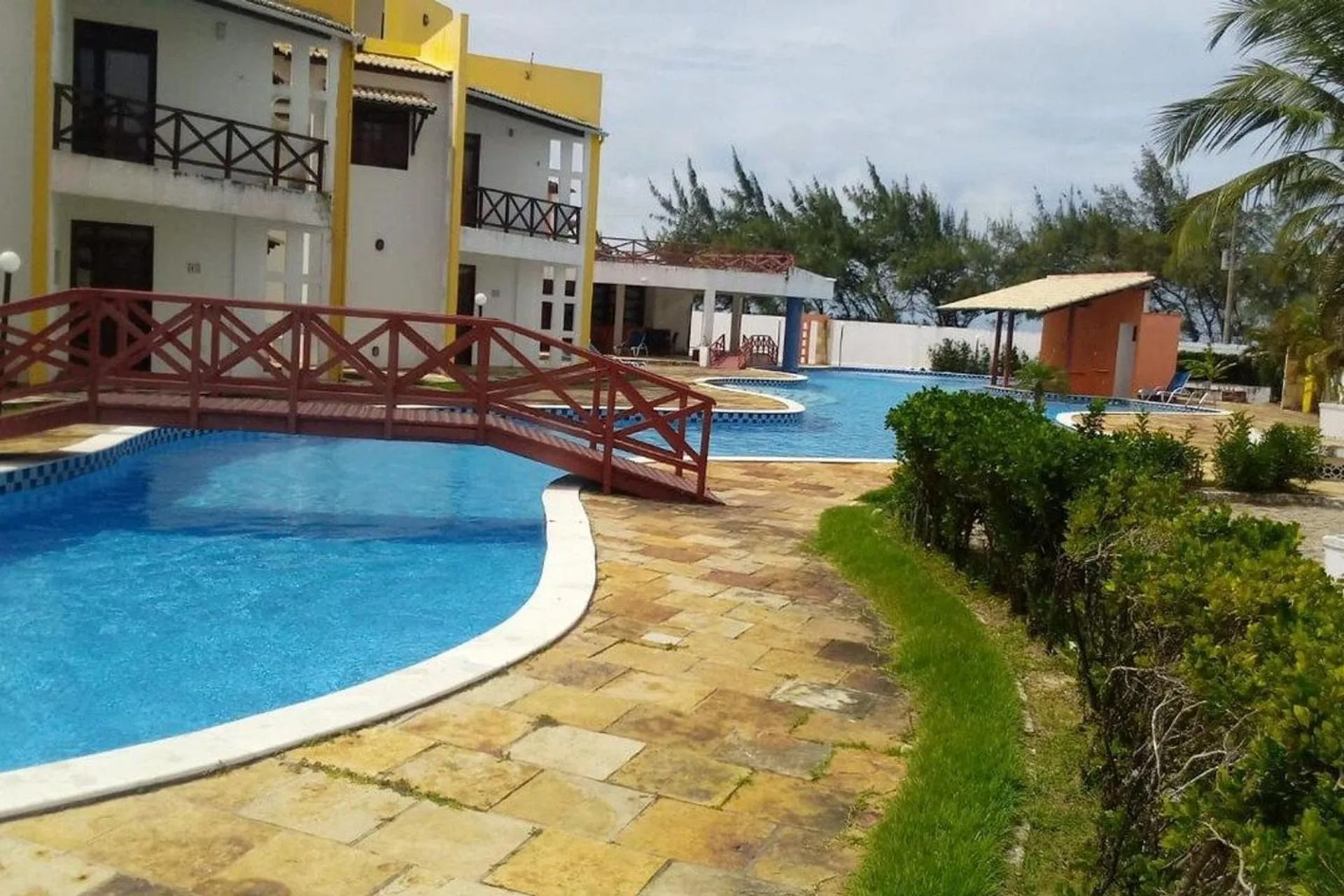 Swimming pool in Paraiso de Maracajaú 1