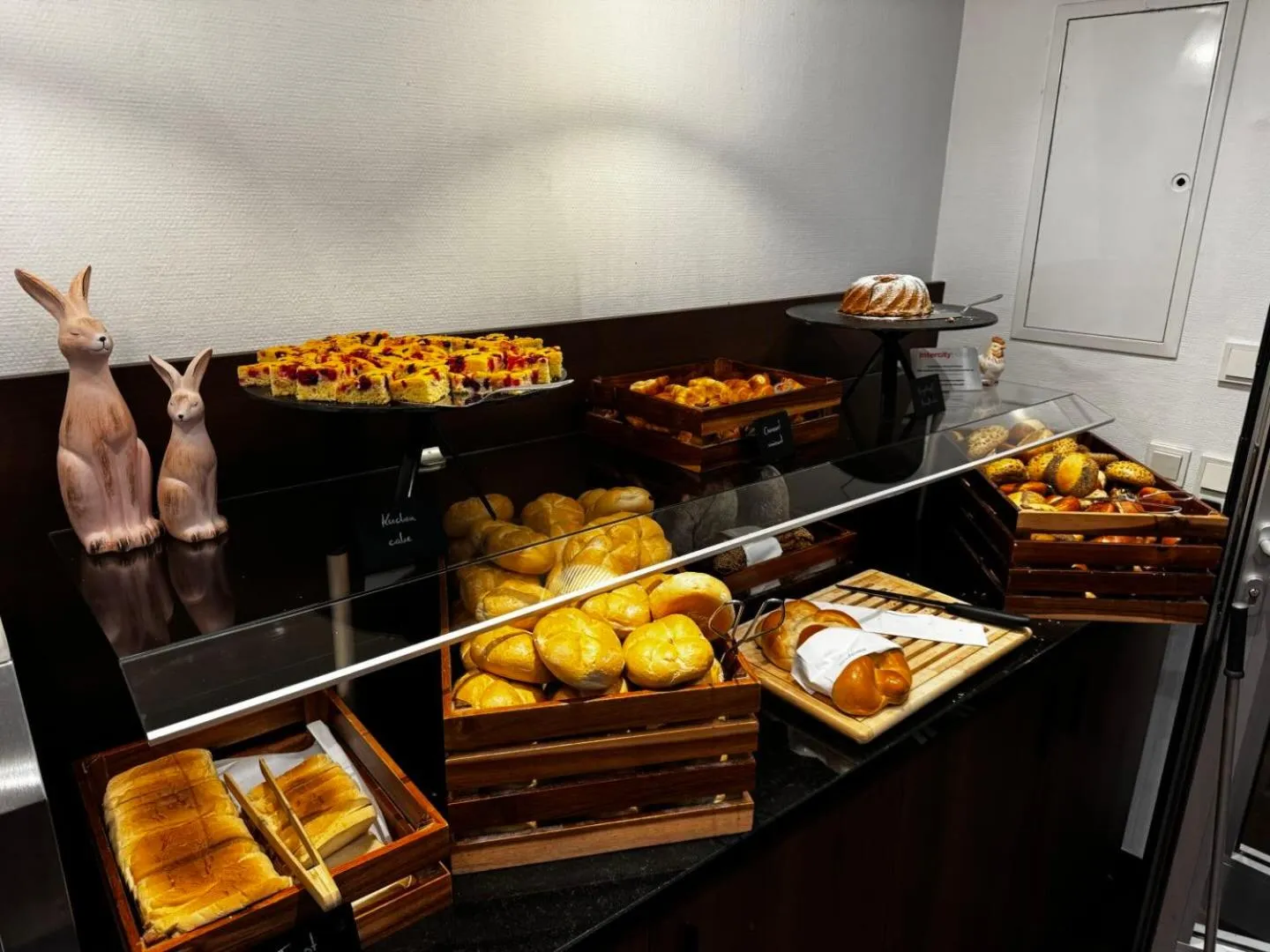 Breakfast in IntercityHotel Wien