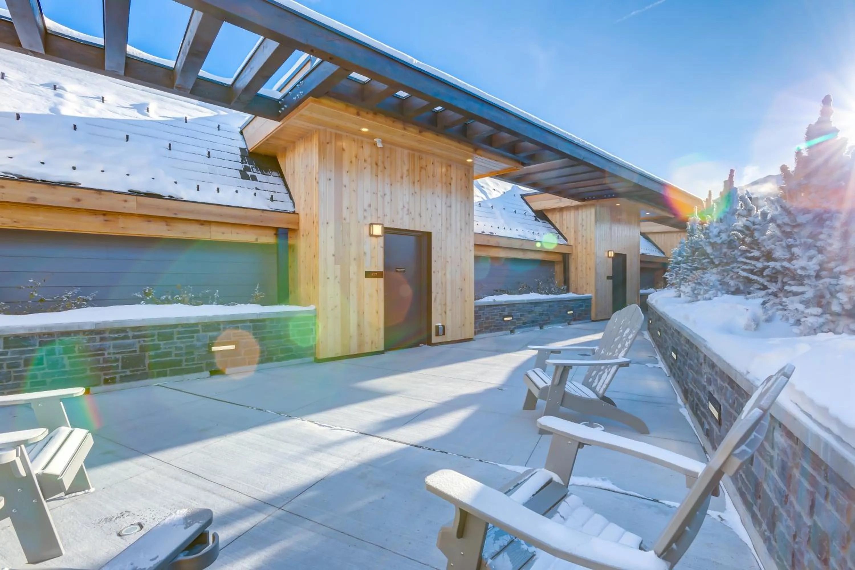 Peaks Hotel and Suites