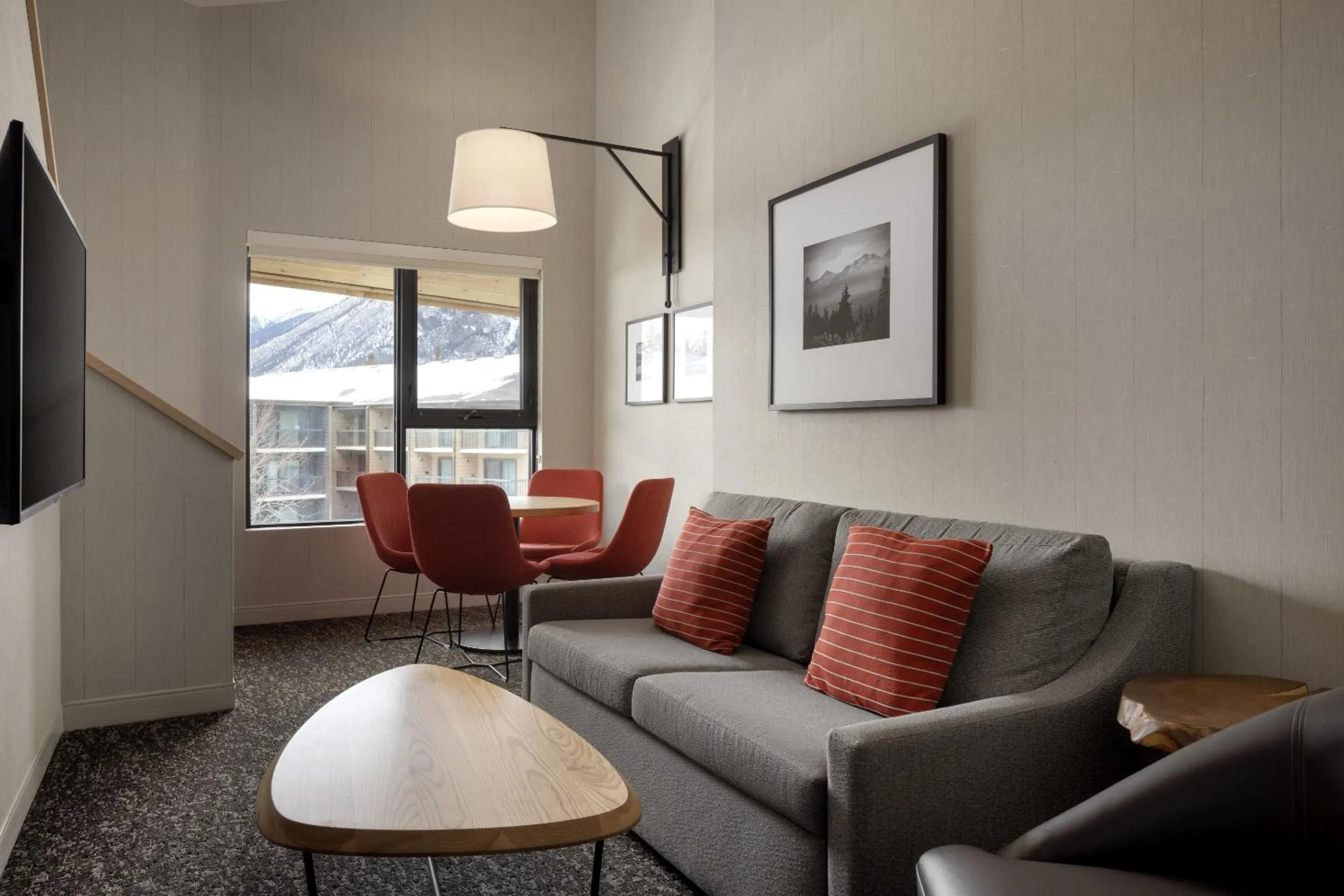 Living room in Peaks Hotel and Suites