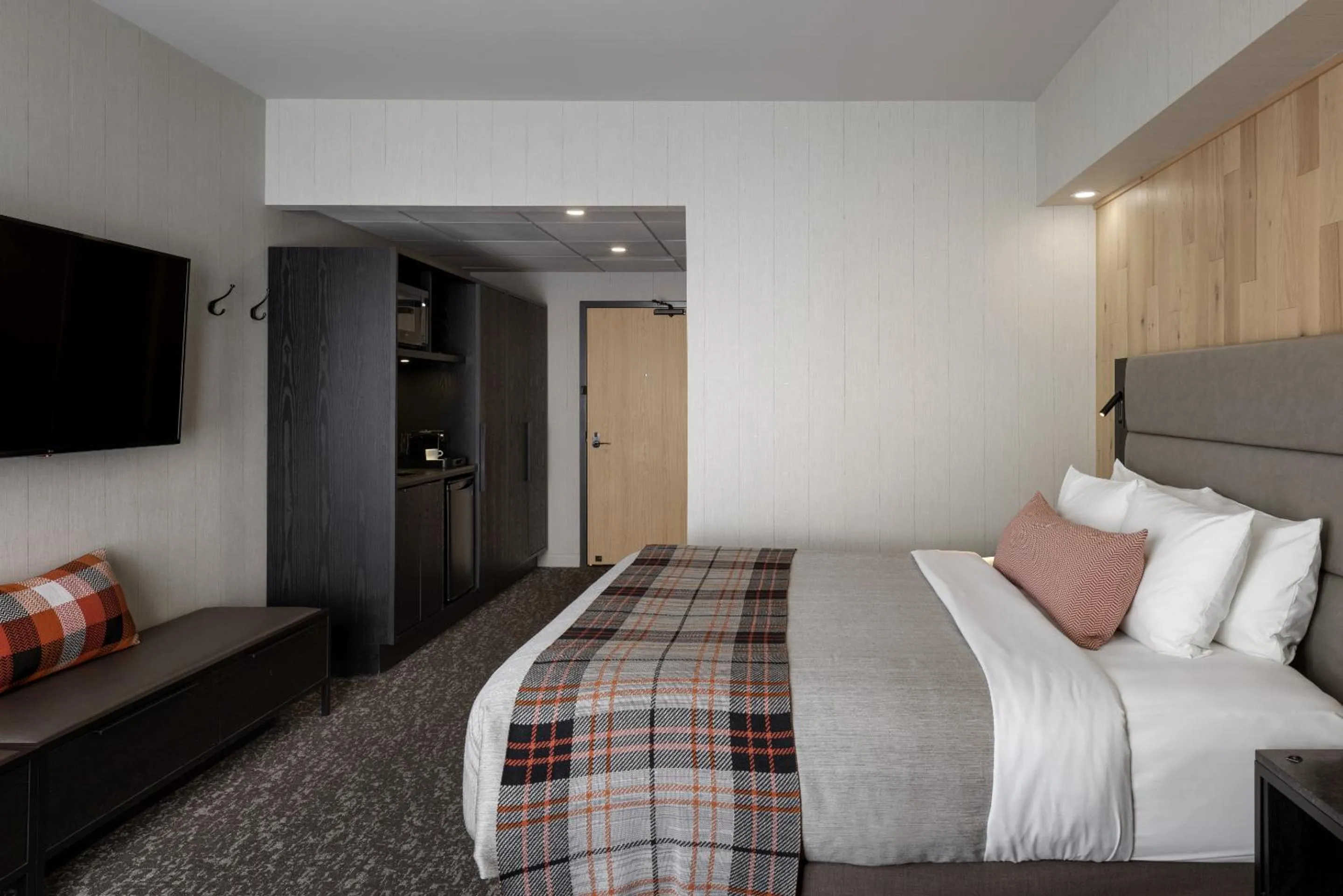 Bed in Peaks Hotel and Suites