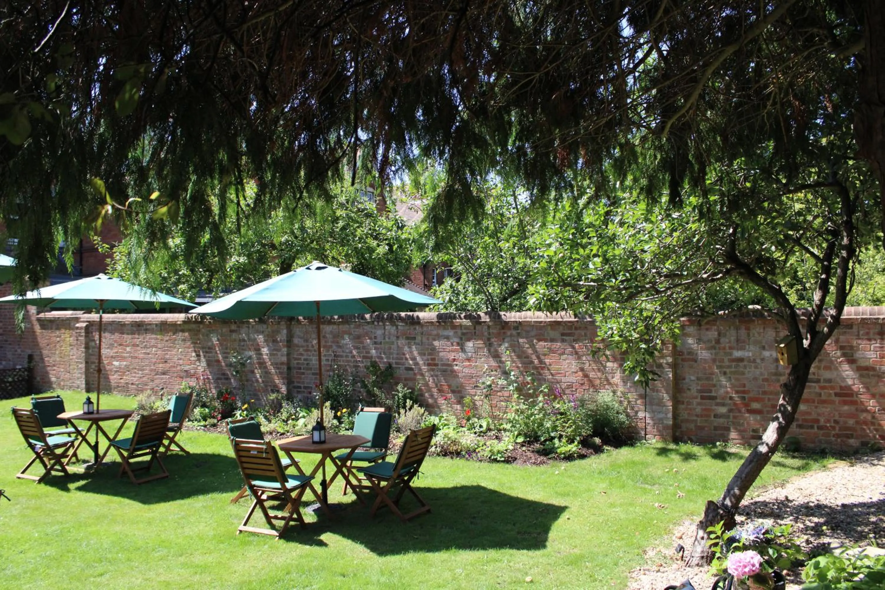 Garden in St Margaret's Hotel