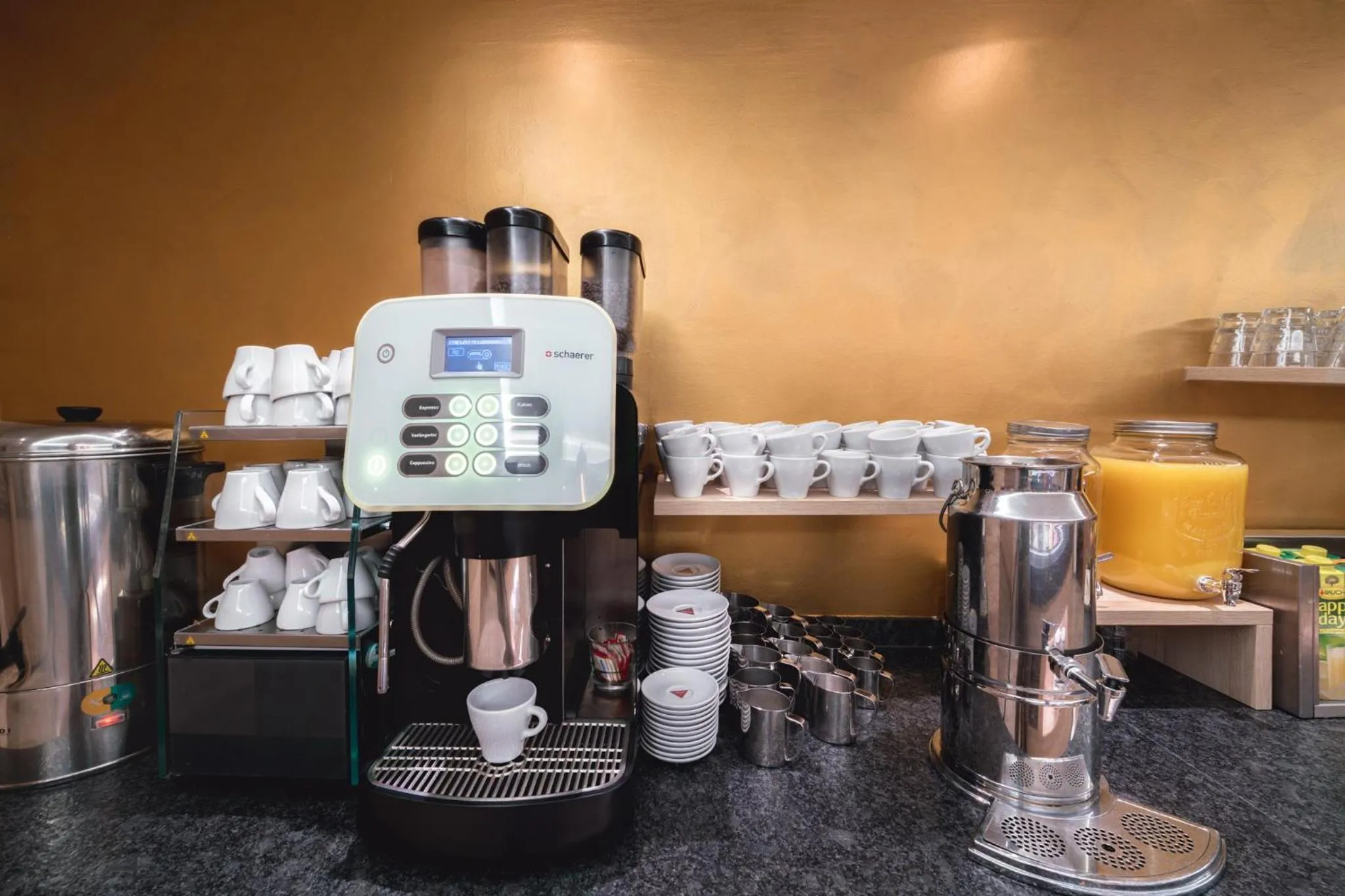 Buffet breakfast in Alpen Adria Hotel & Spa