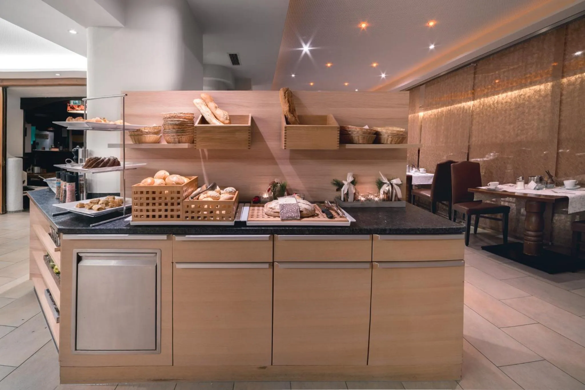 Buffet breakfast in Alpen Adria Hotel & Spa