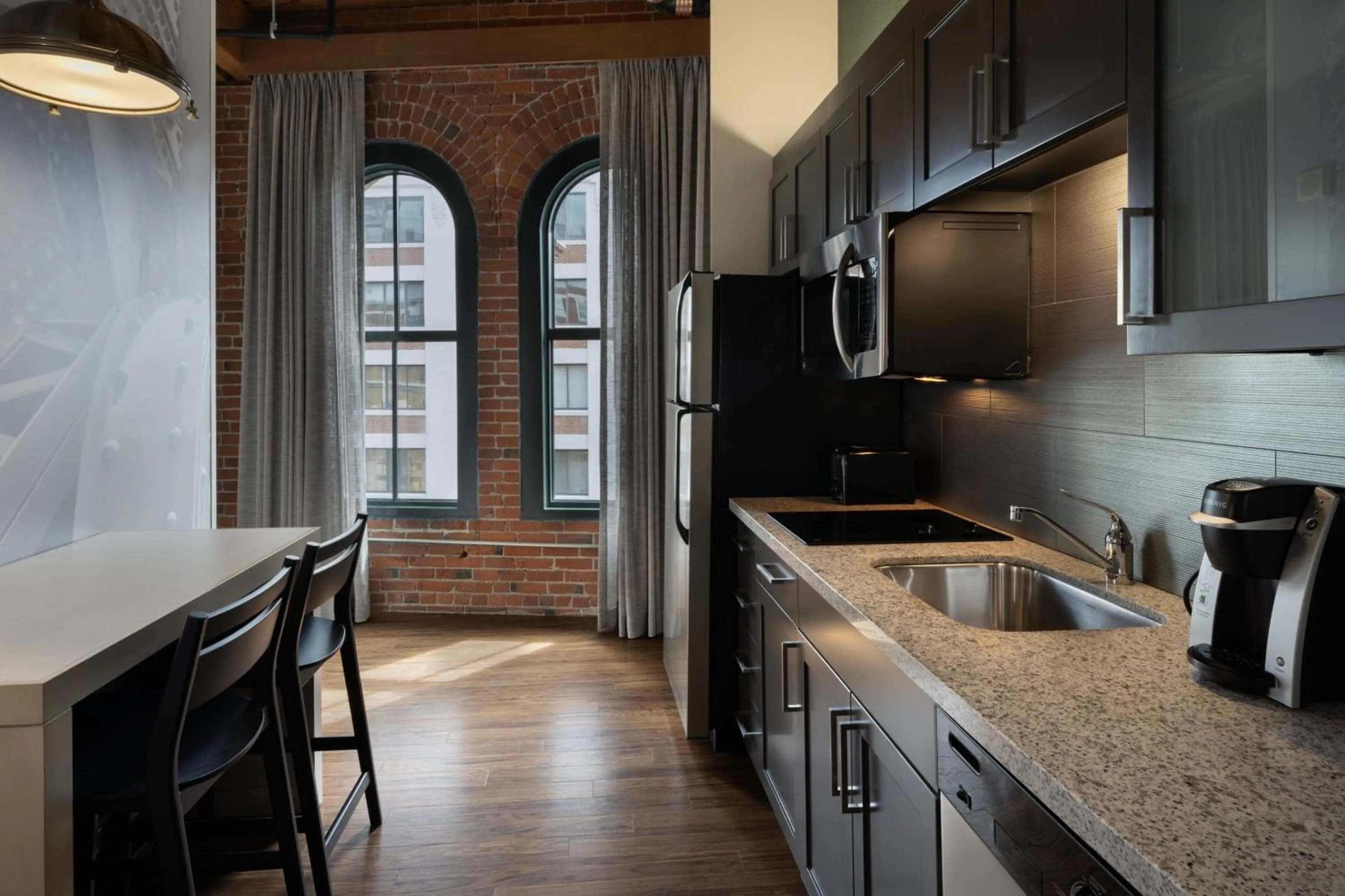 Kitchen or kitchenette in Residence Inn by Marriott Boston Downtown Seaport