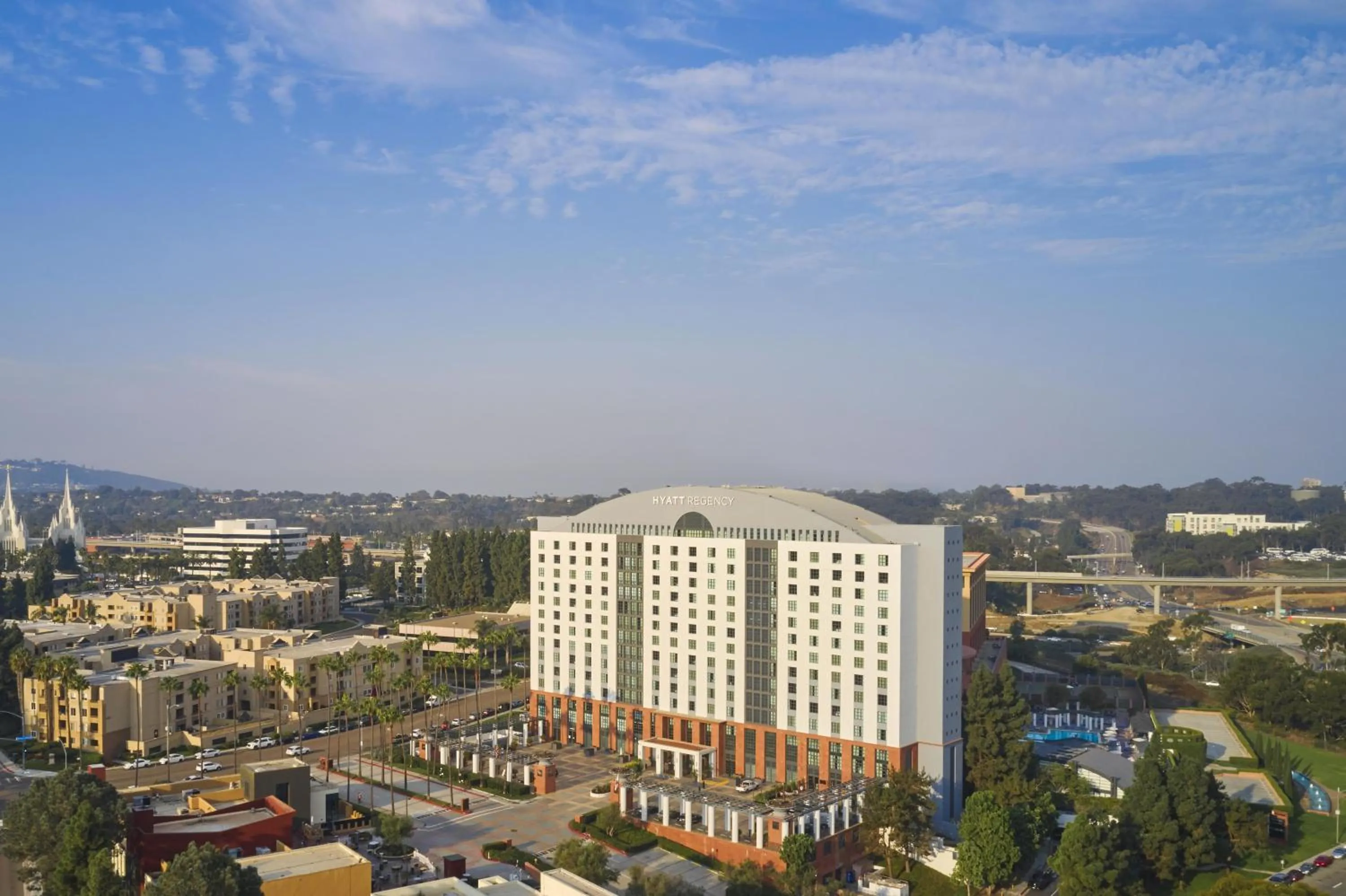 Property building in Hyatt Regency La Jolla at Aventine