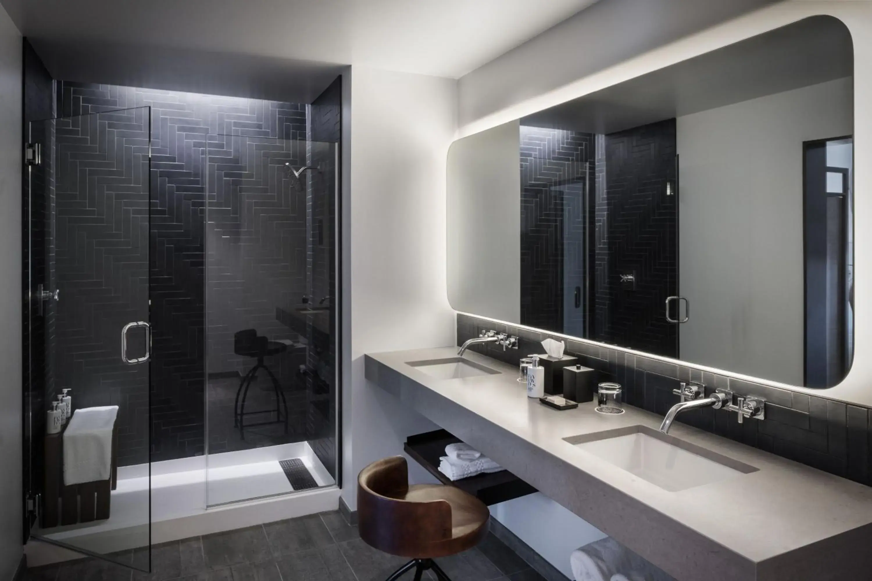 Superior Queen Room in The Maven Hotel at Dairy Block Superior Queen Room in The Maven Hotel at Dairy Block