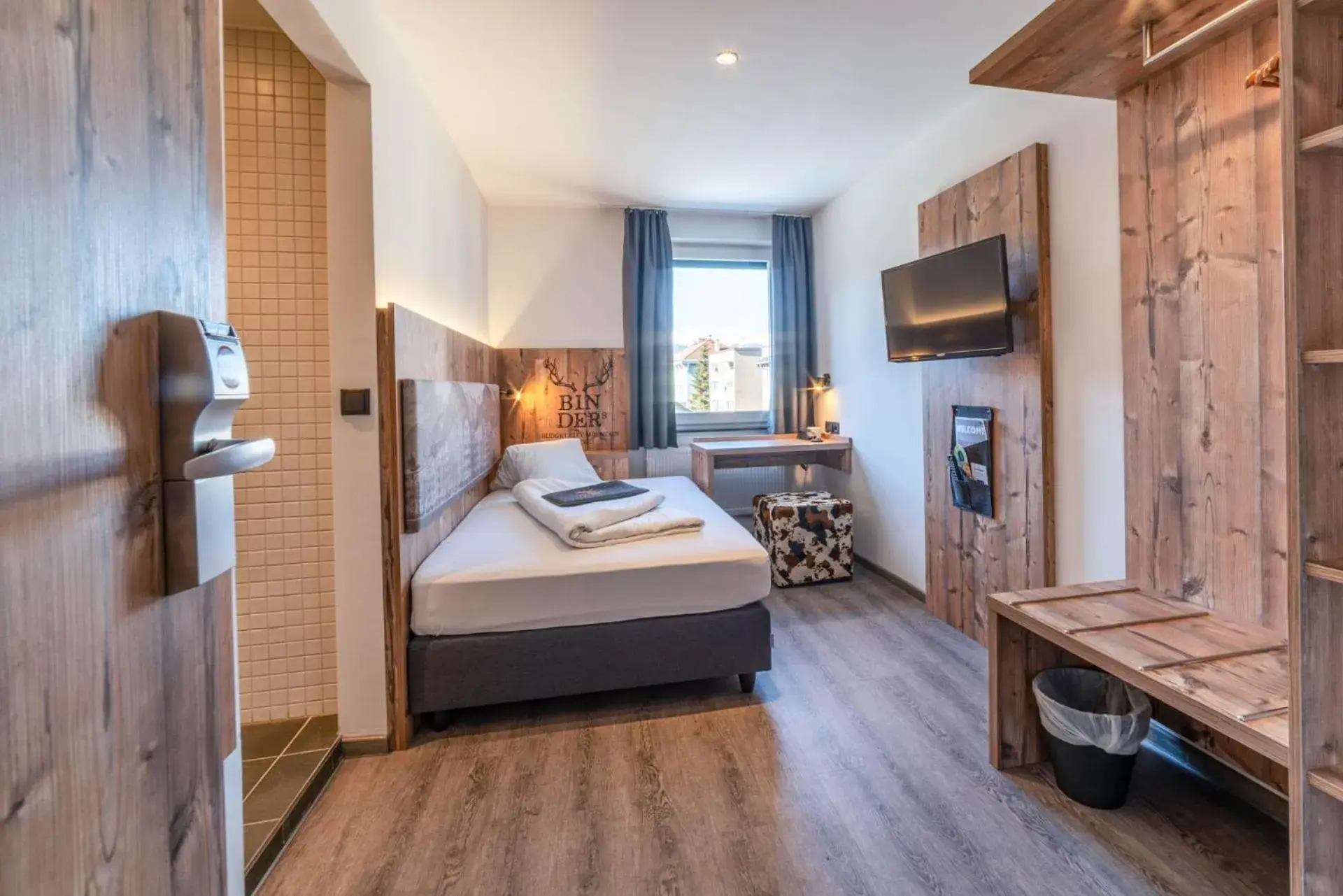 Business Single Room in BinderS Budget City-Mountain Hotel Business Single Room in BinderS Budget City-Mountain Hotel