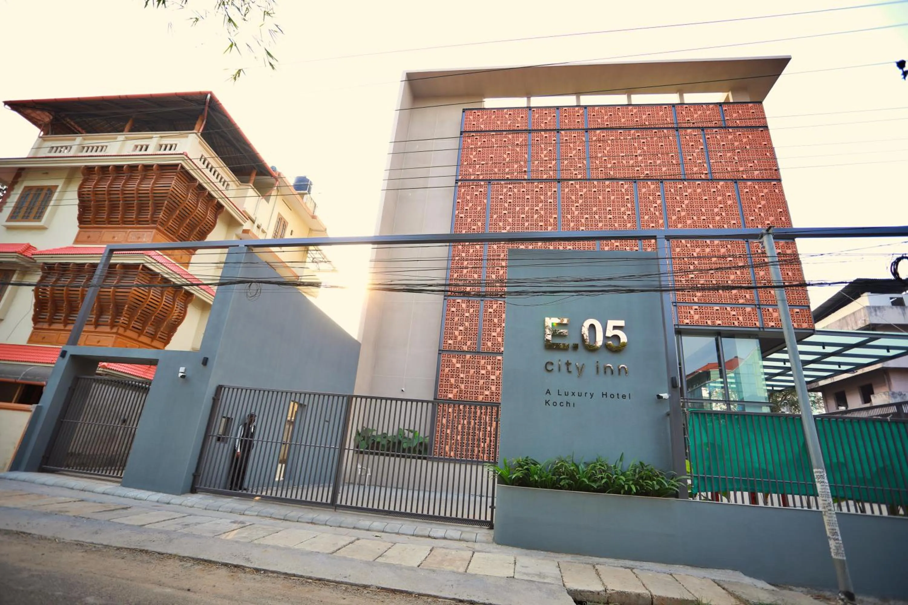 Facade/entrance in E.05 City Inn