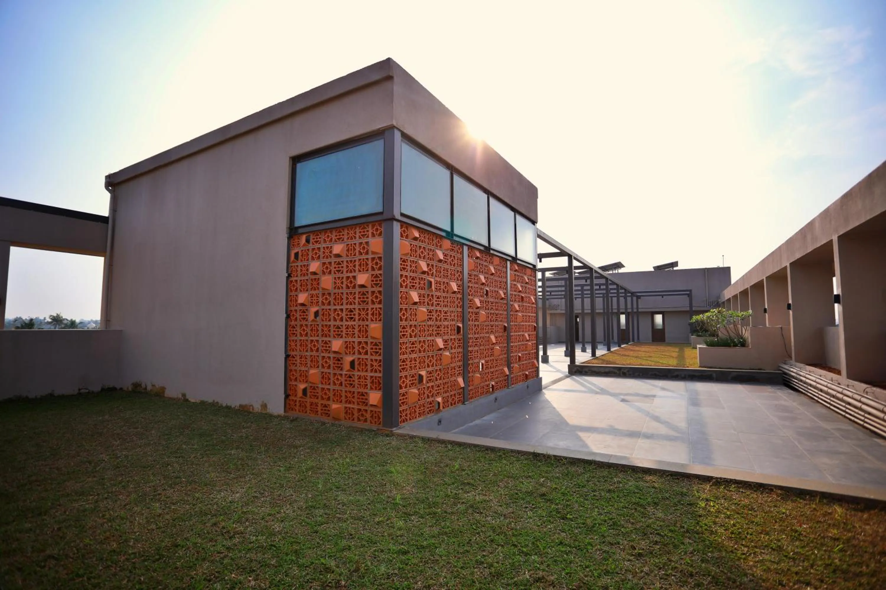 Facade/entrance in E.05 City Inn