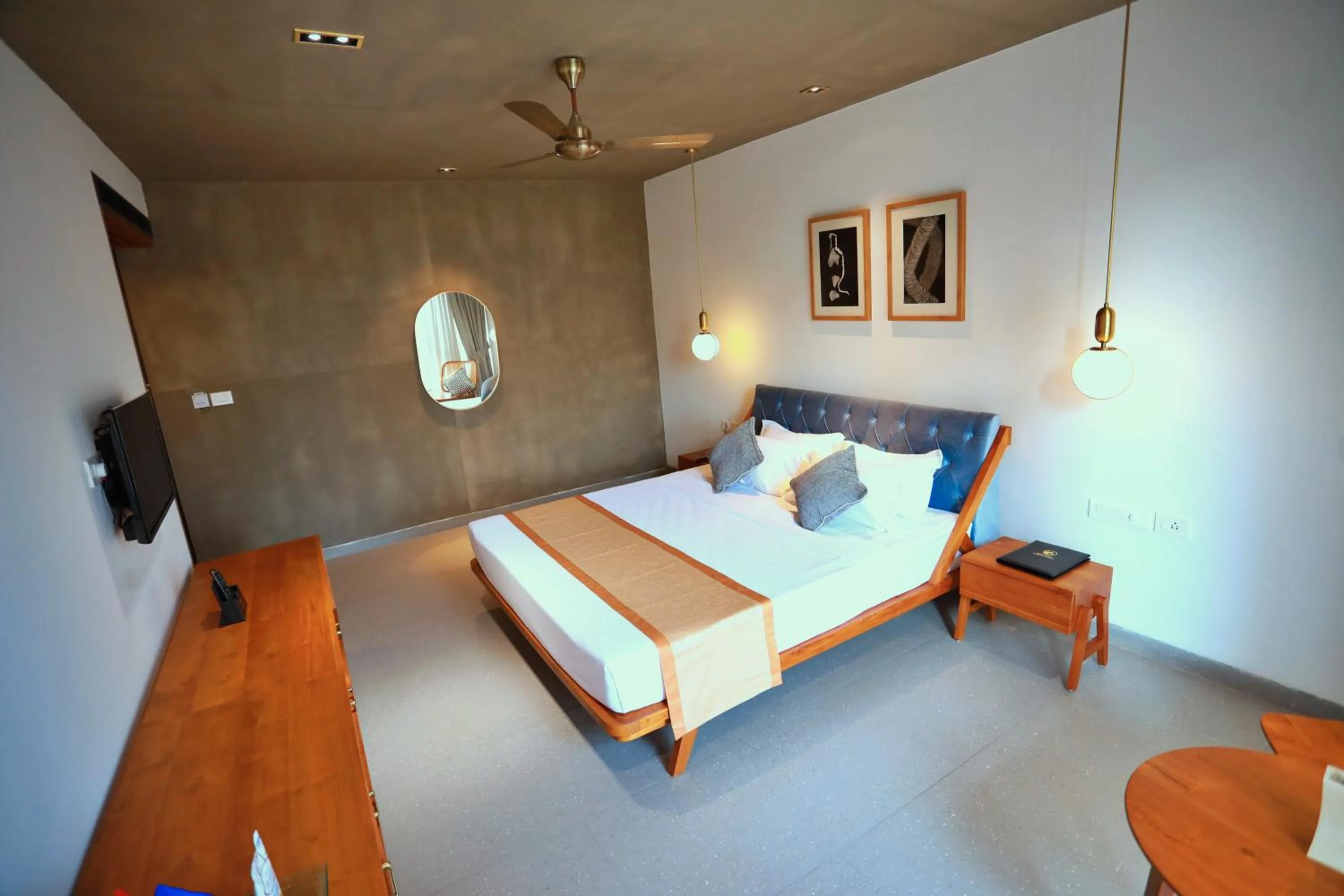 Photo of the whole room, Bed in E.05 City Inn