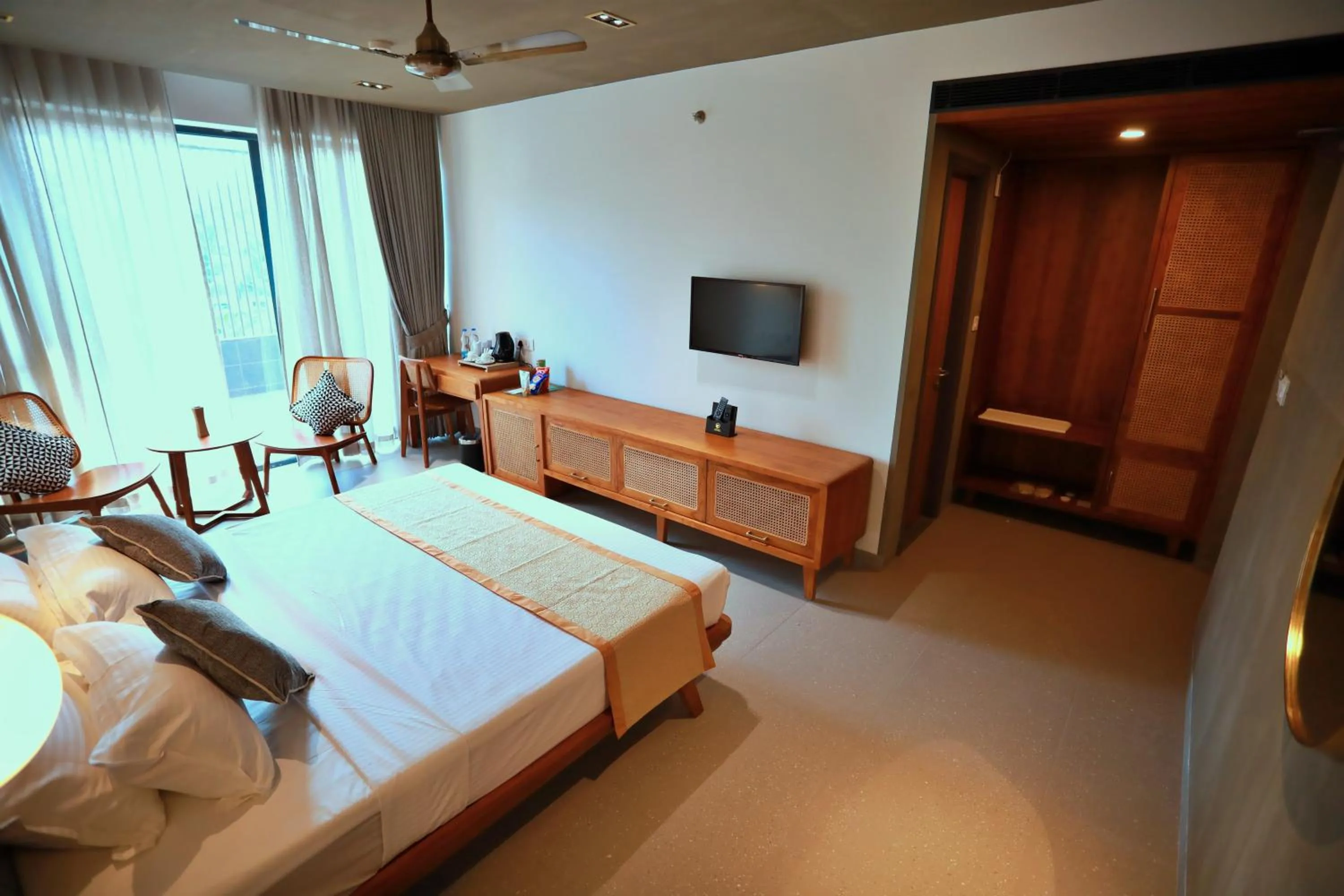 TV and multimedia, Bed in E.05 City Inn