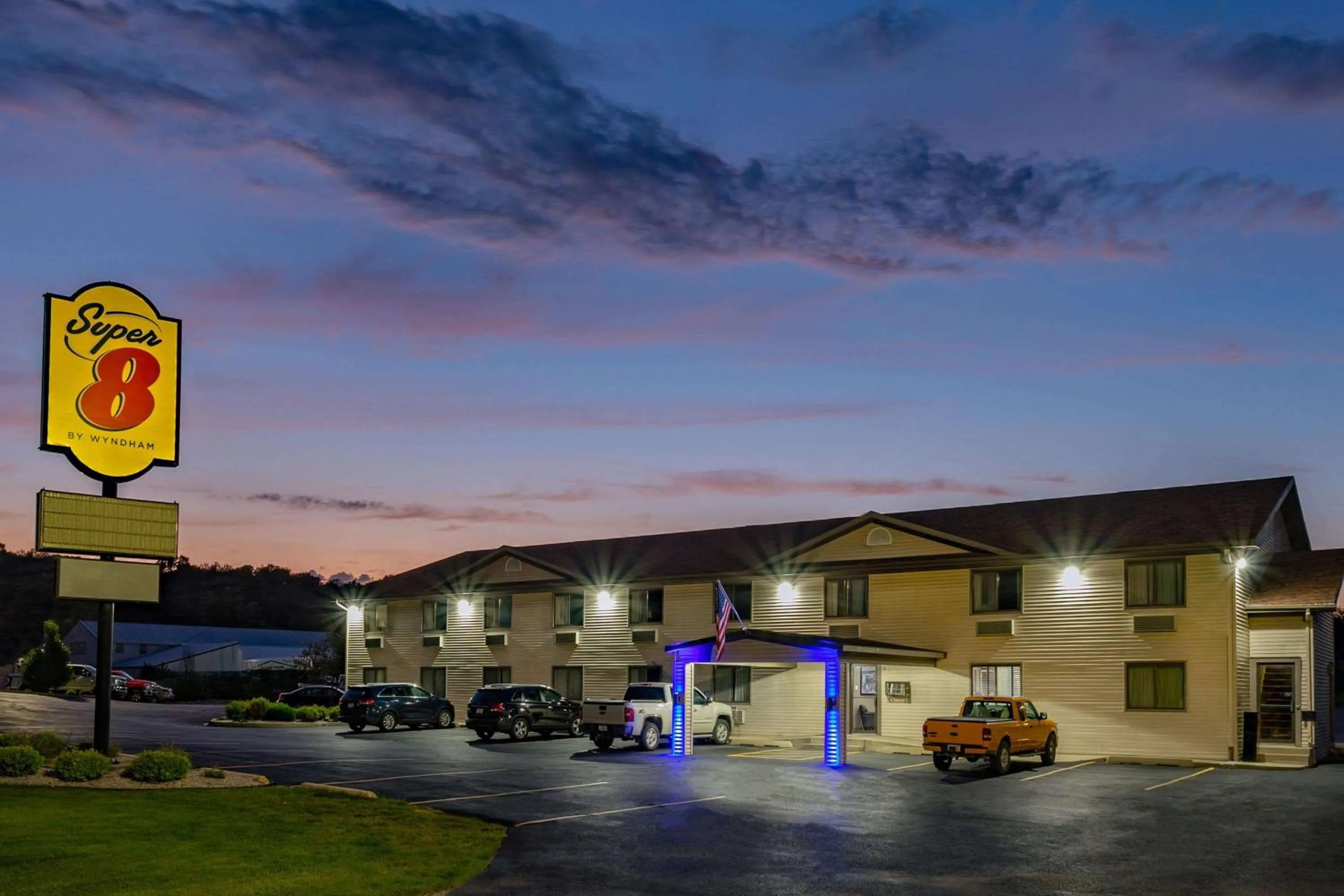 Property building in Super 8 by Wyndham Decorah