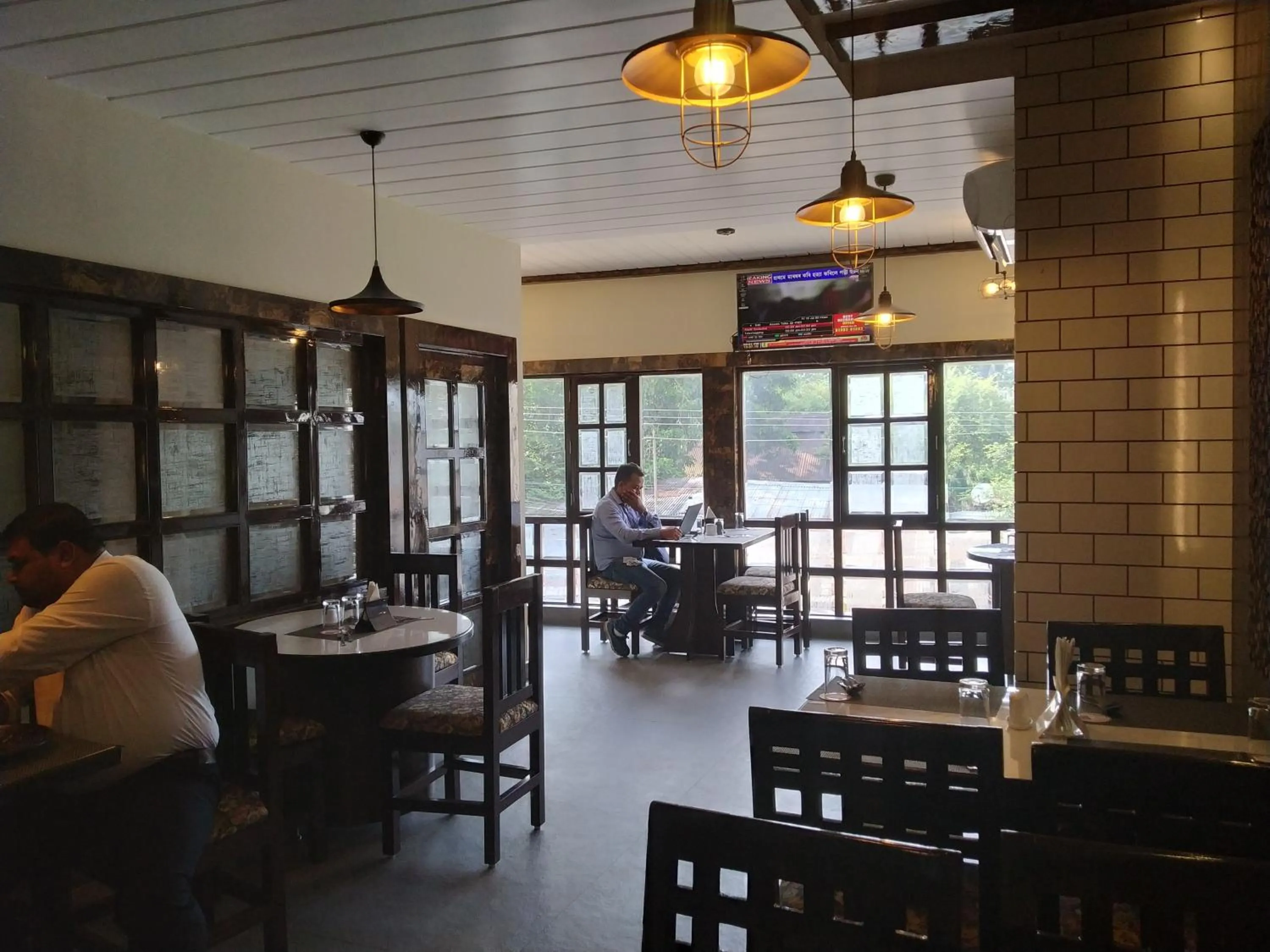 Restaurant/places to eat in Hotel Bikram-A Boutique Hotel