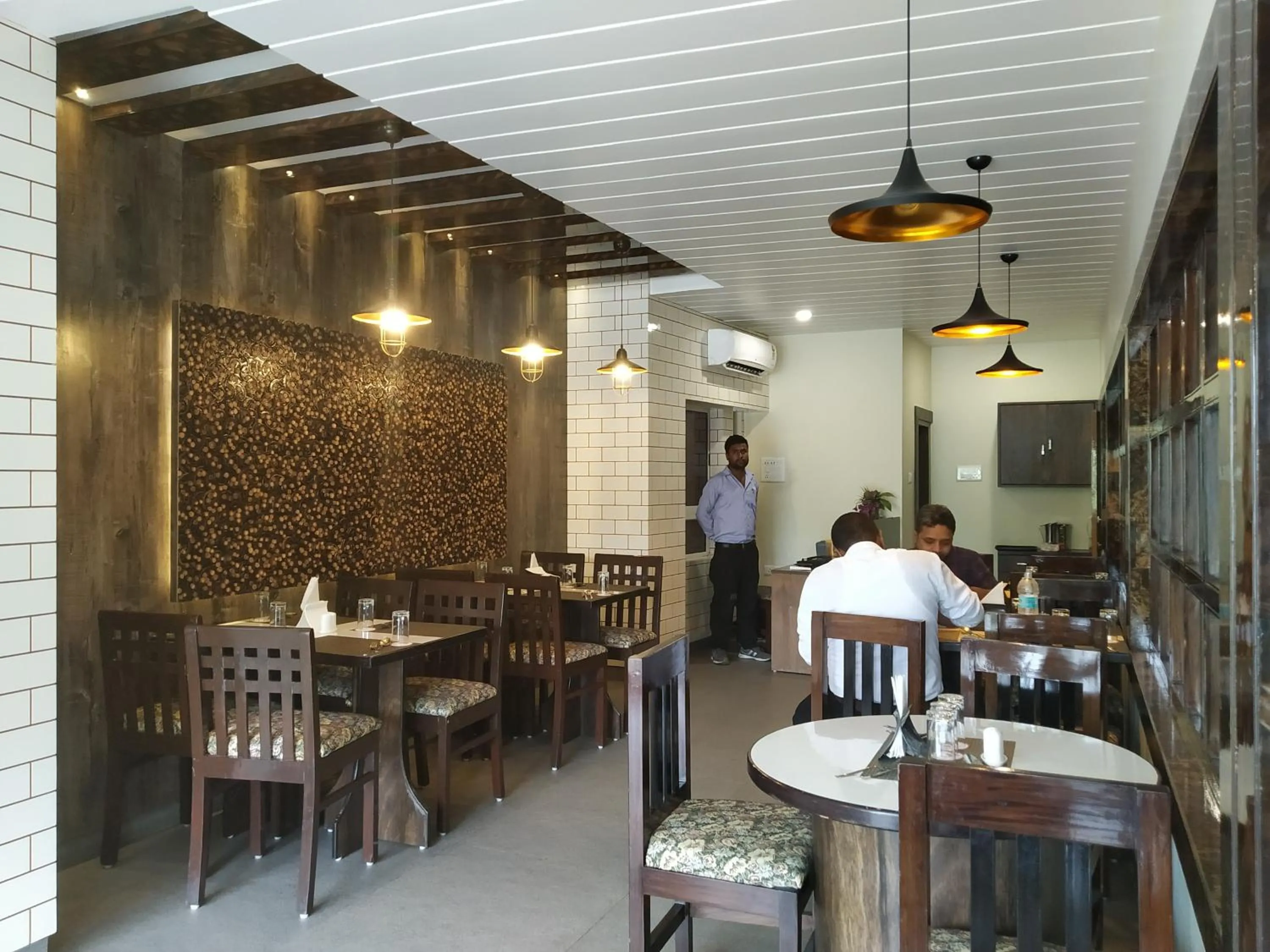 Restaurant/places to eat in Hotel Bikram-A Boutique Hotel