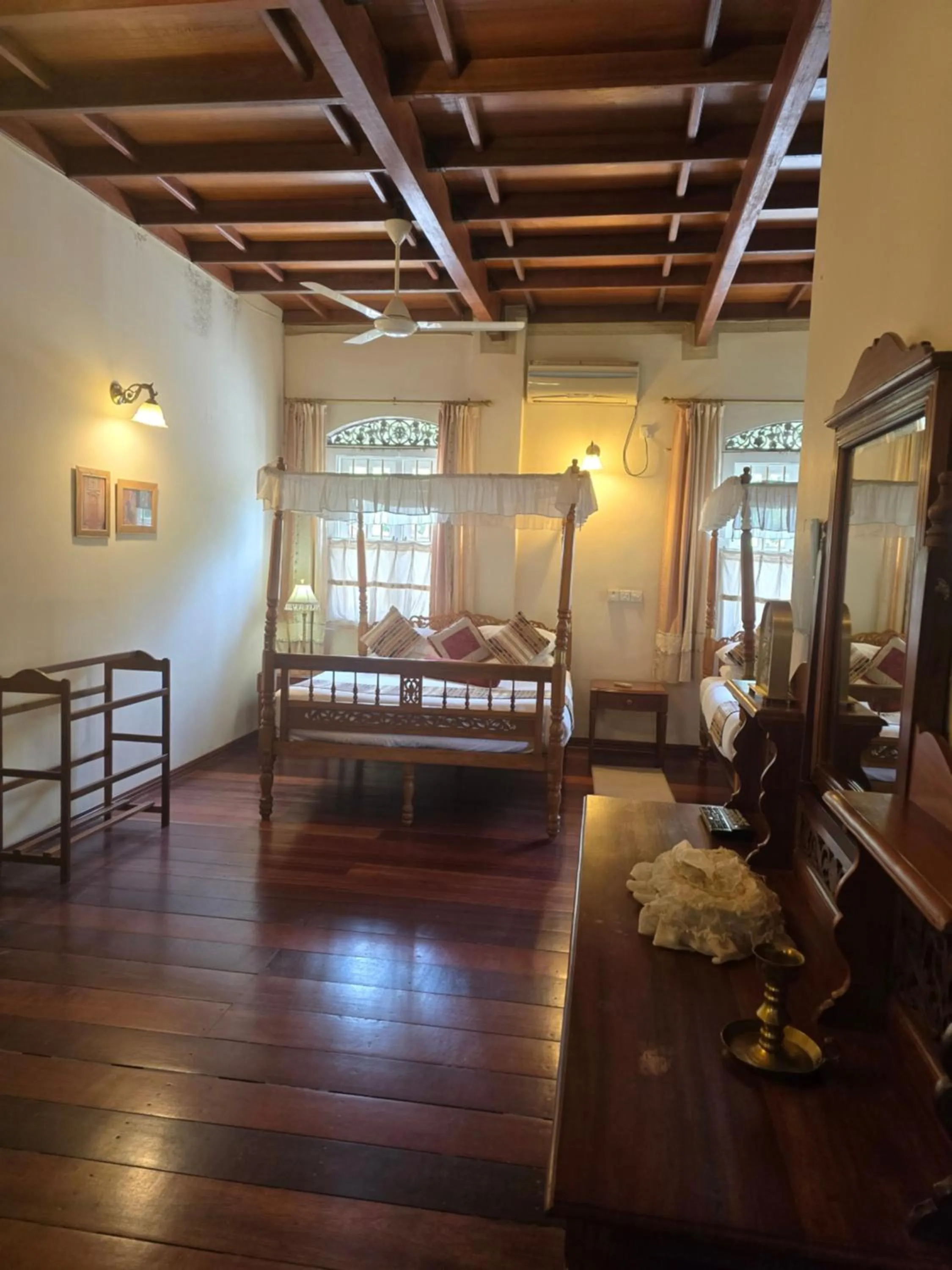 Bed in Manor House-Kandy