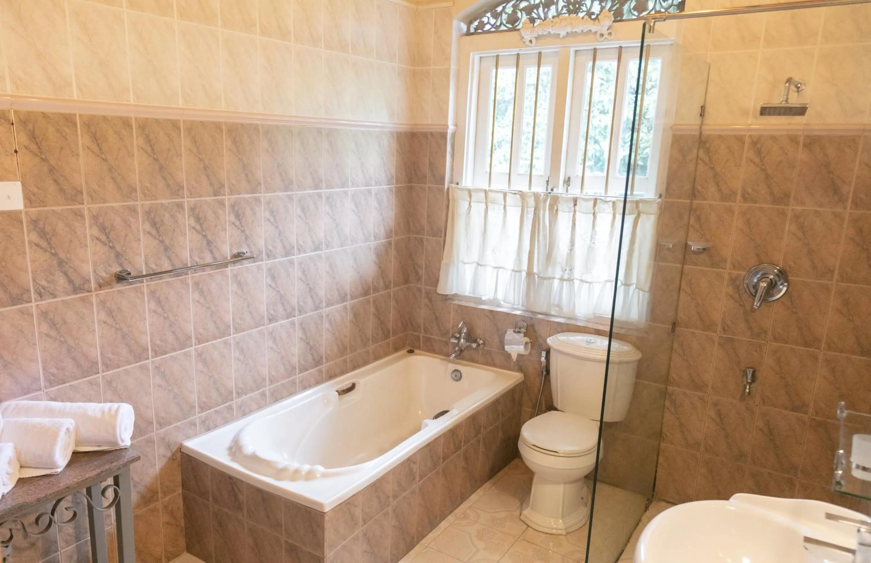 Bathroom in Manor House-Kandy