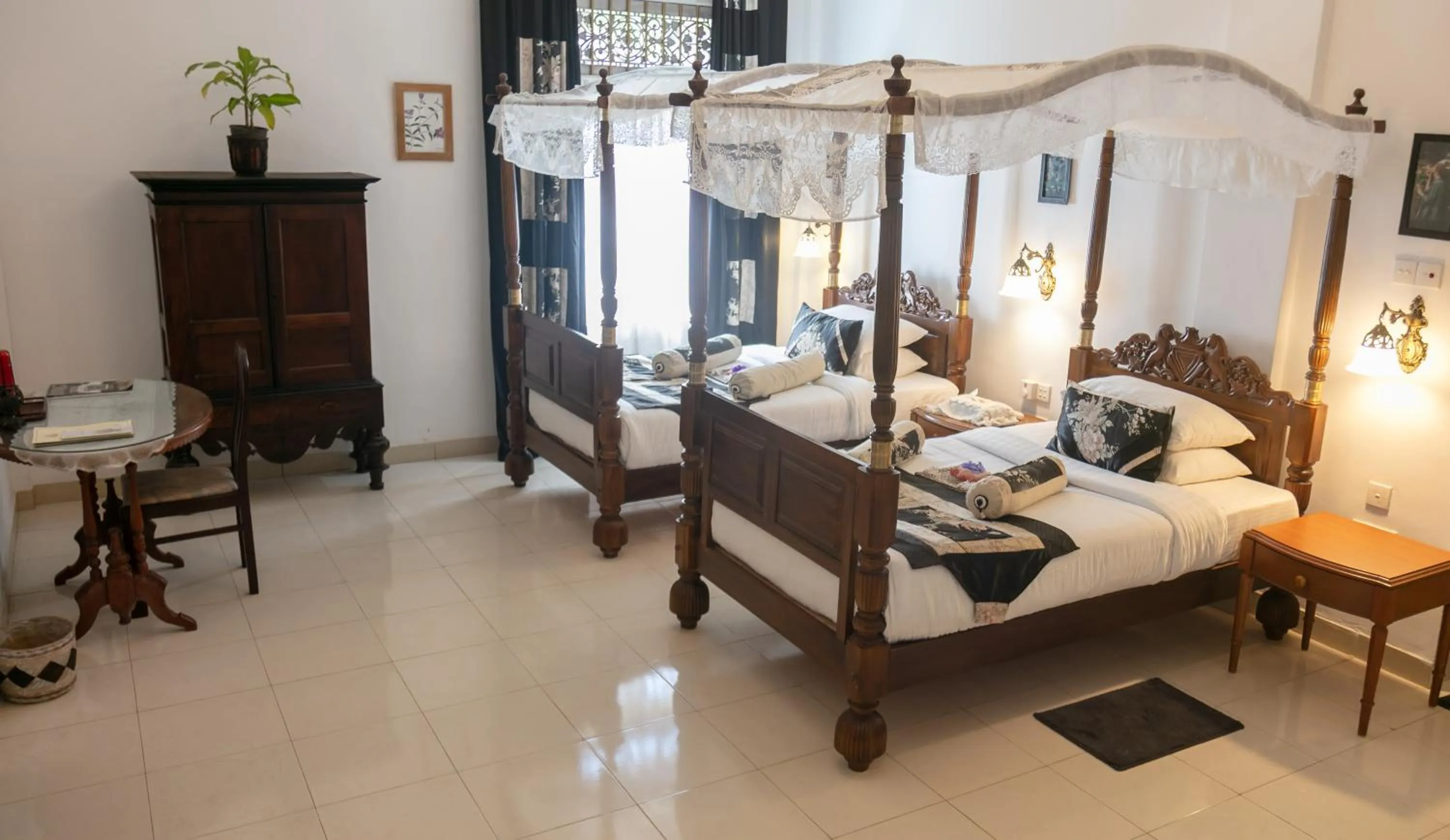Bed in Manor House-Kandy