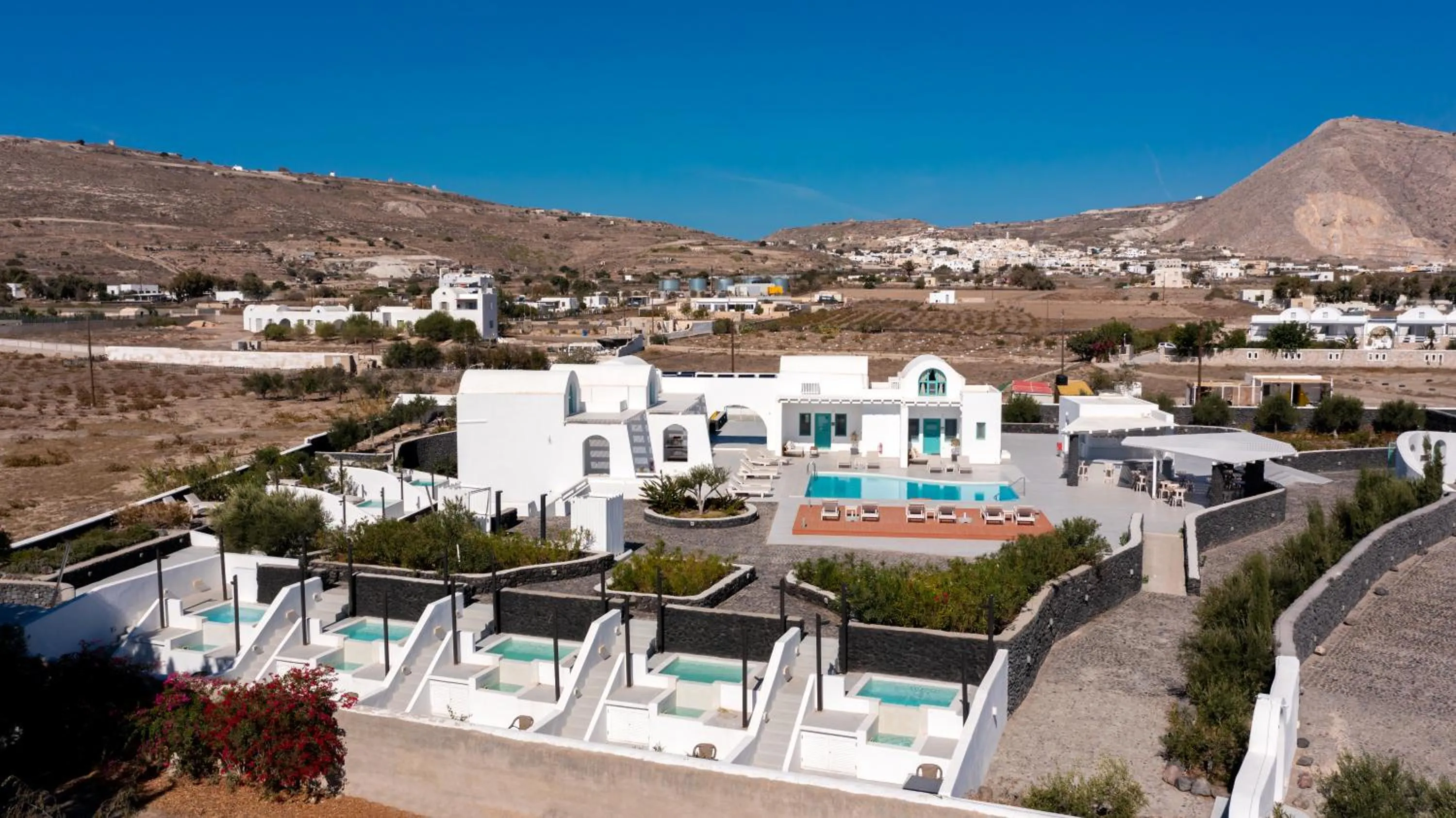 Property building in Santa Irina Luxury Sunny Lofts