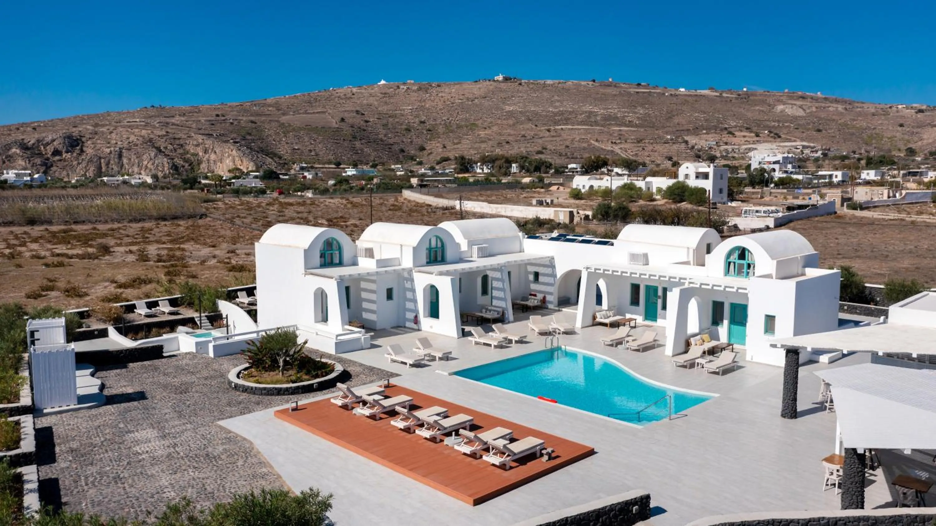 Property building in Santa Irina Luxury Sunny Lofts