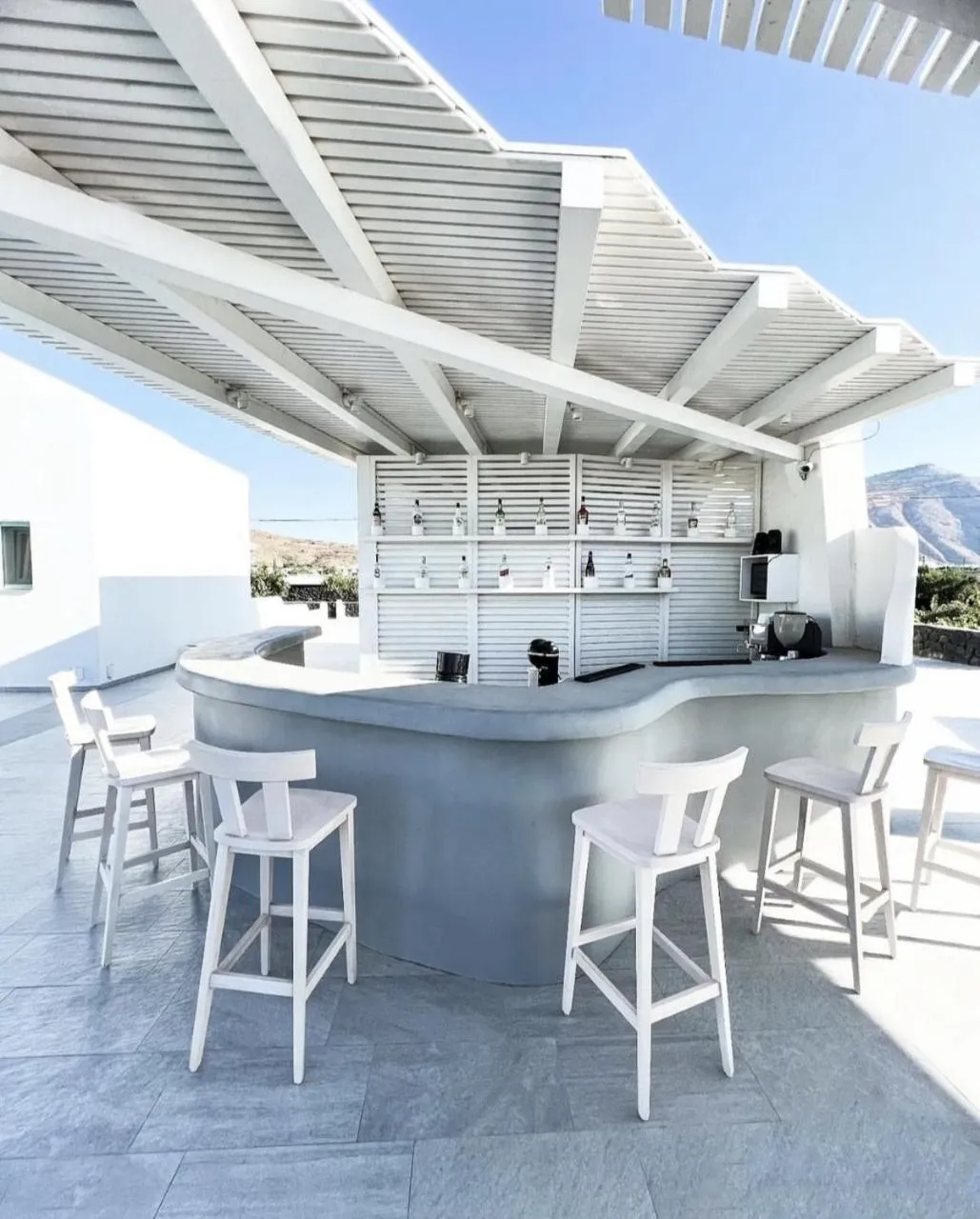 Restaurant/places to eat in Santa Irina Luxury Sunny Lofts