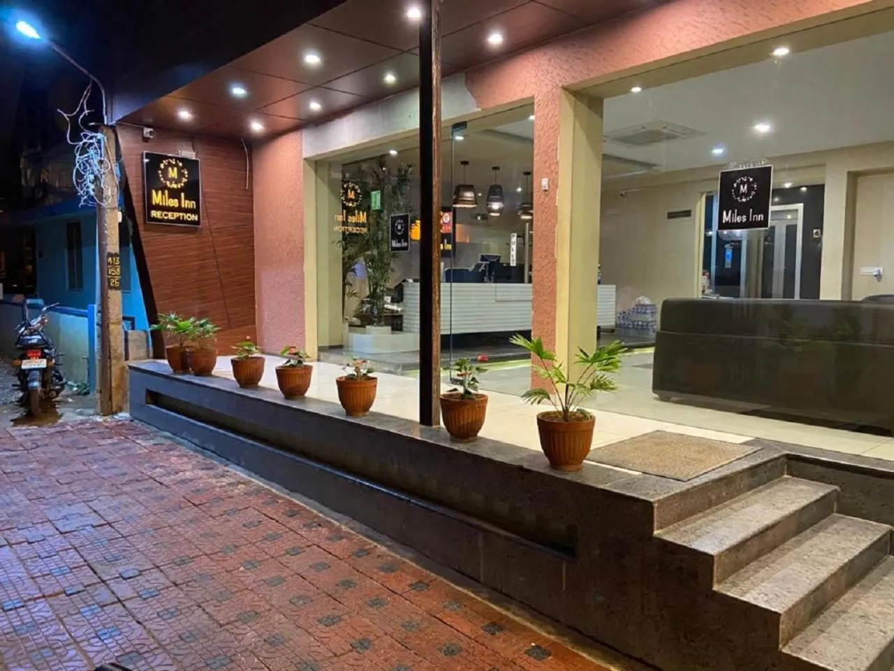 Property building in Miles Inn Hotel