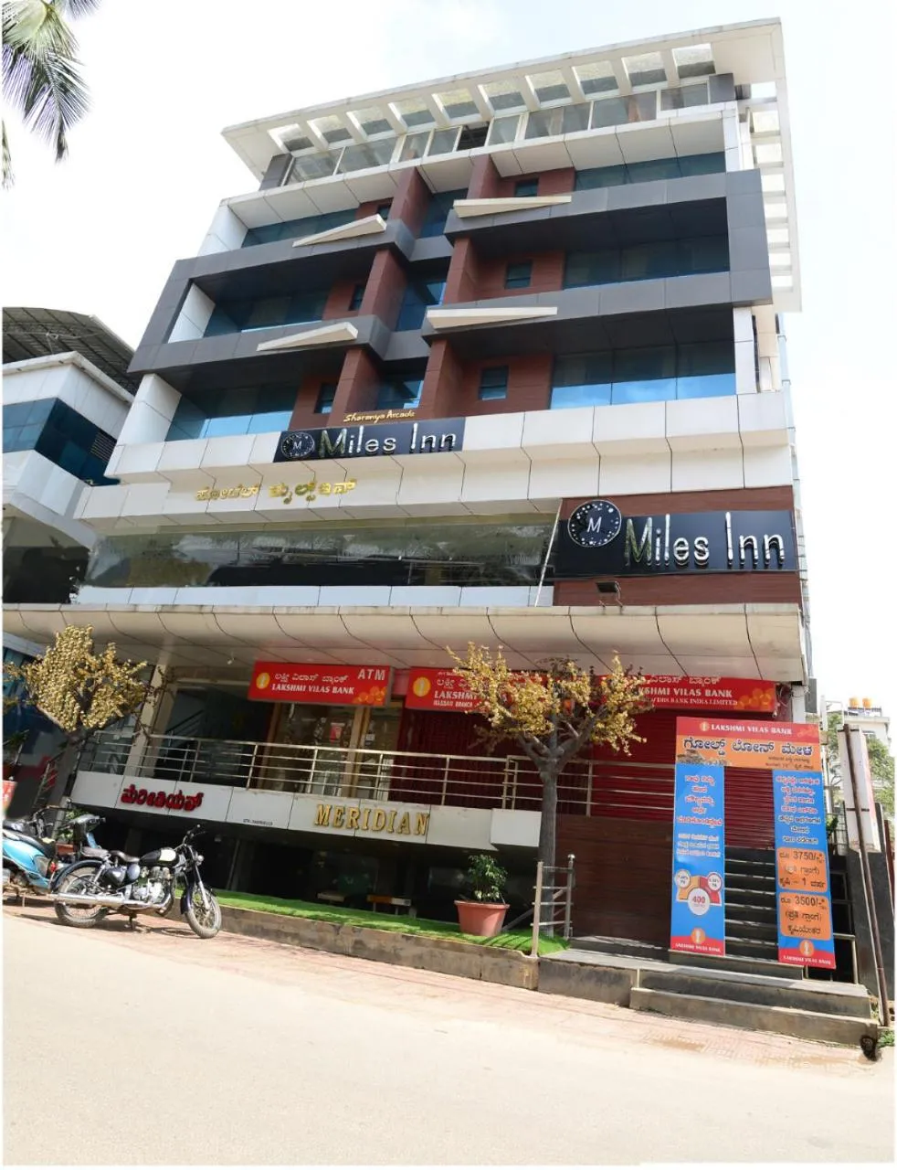 Property building in Miles Inn Hotel