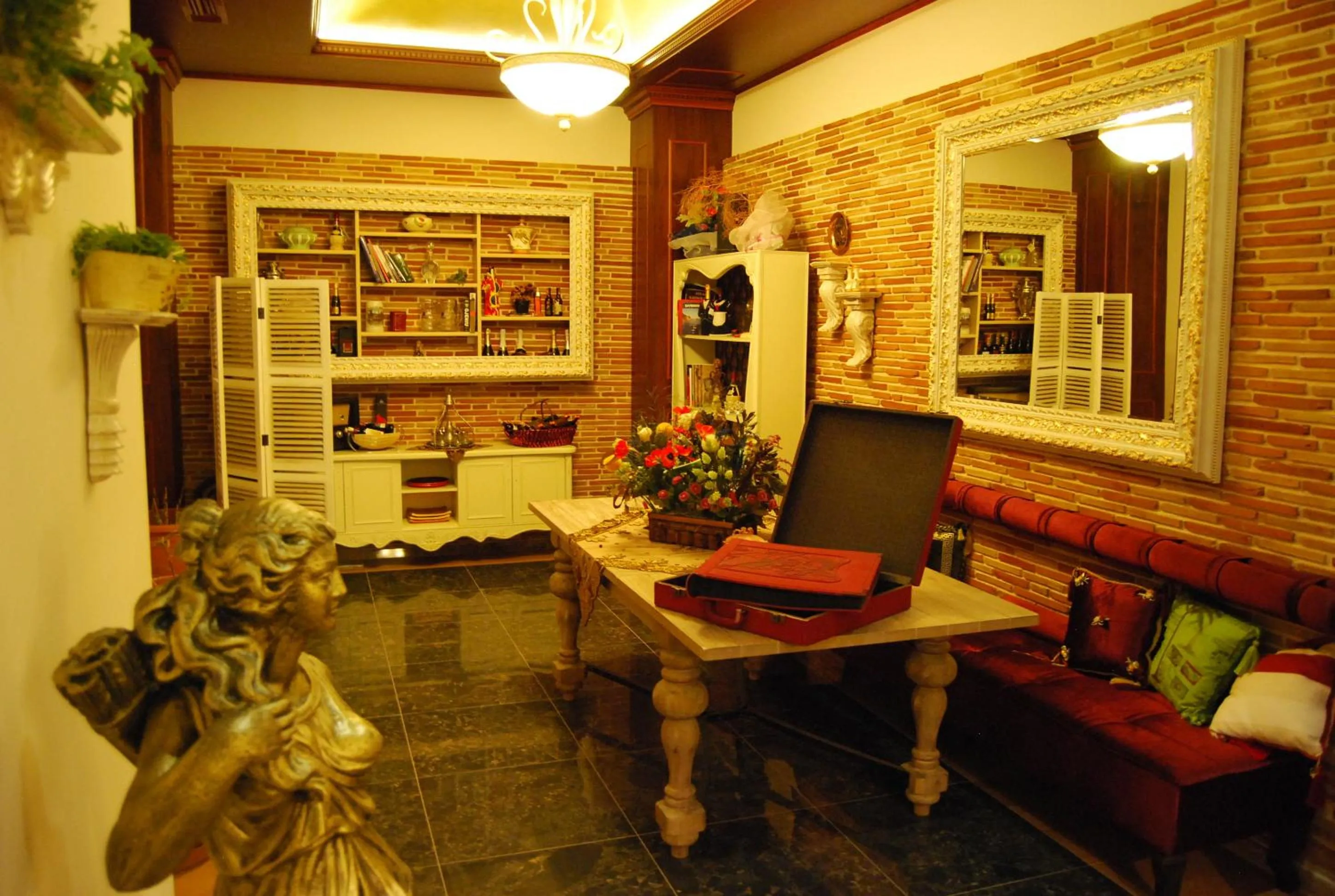 Spa and wellness centre/facilities in 2 KITARRAT Boutique Hotel & SPA