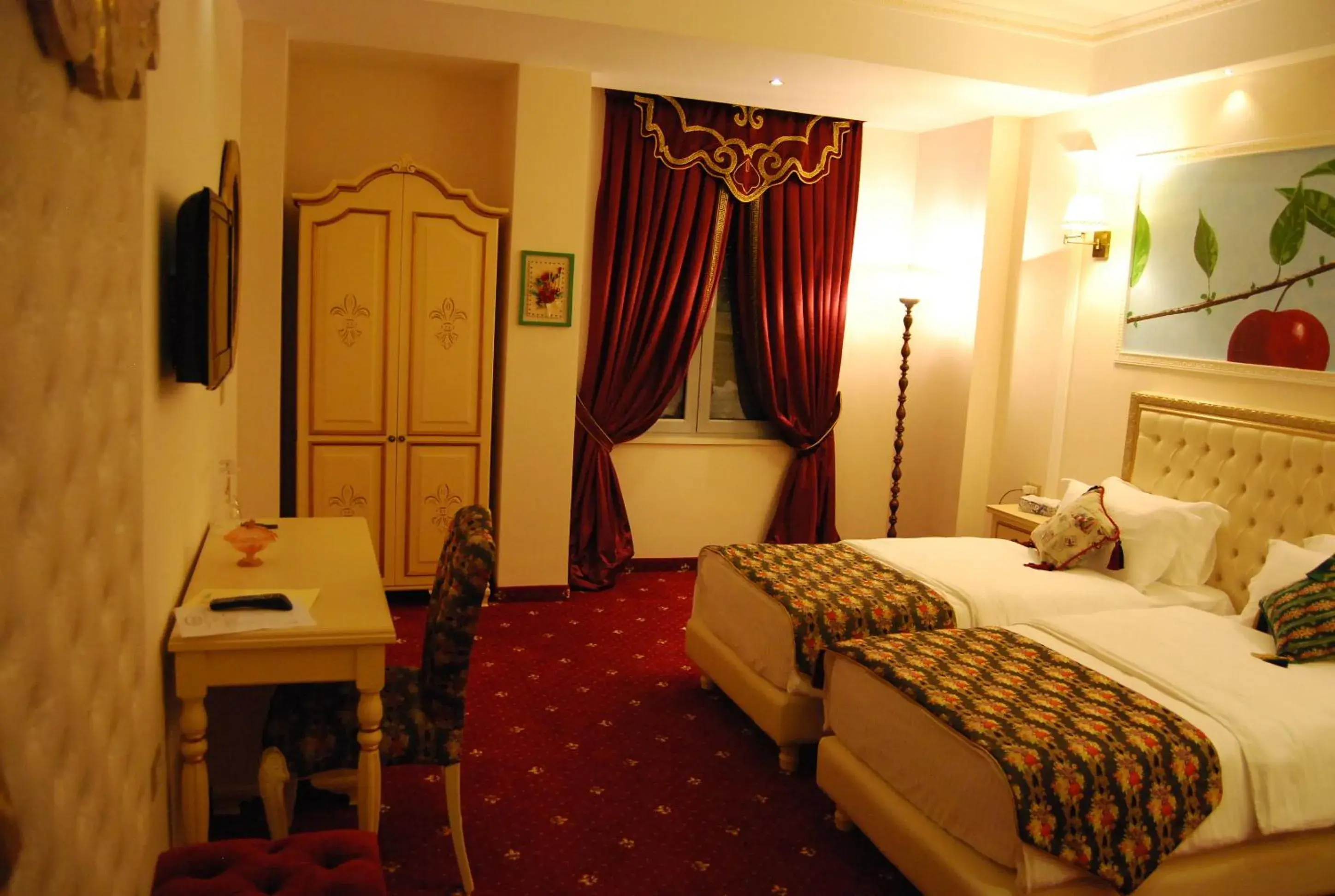 Twin Room in 2 KITARRAT Boutique Hotel & SPA Twin Room in 2 KITARRAT Boutique Hotel & SPA